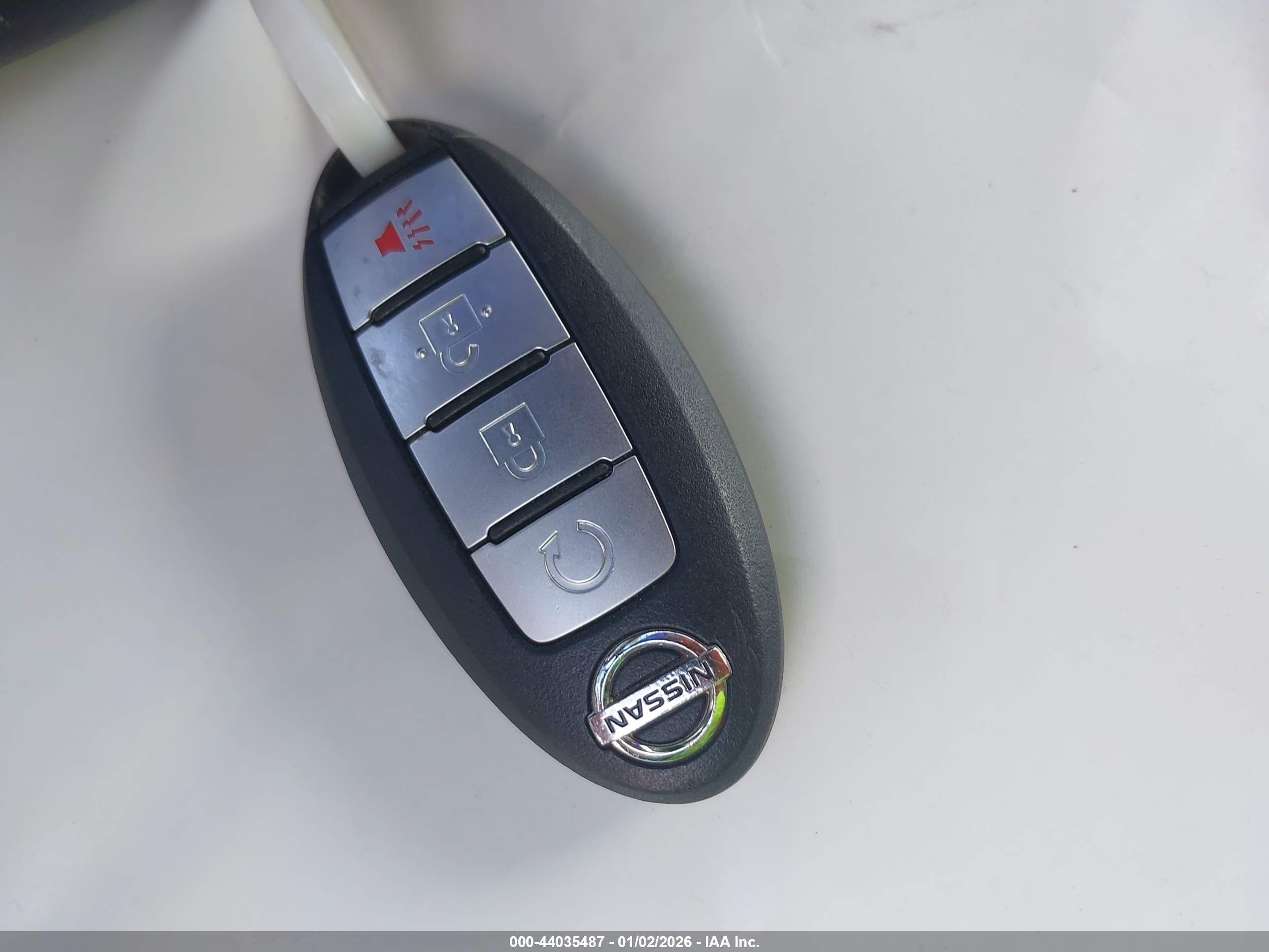 NISSAN MURANO image 11