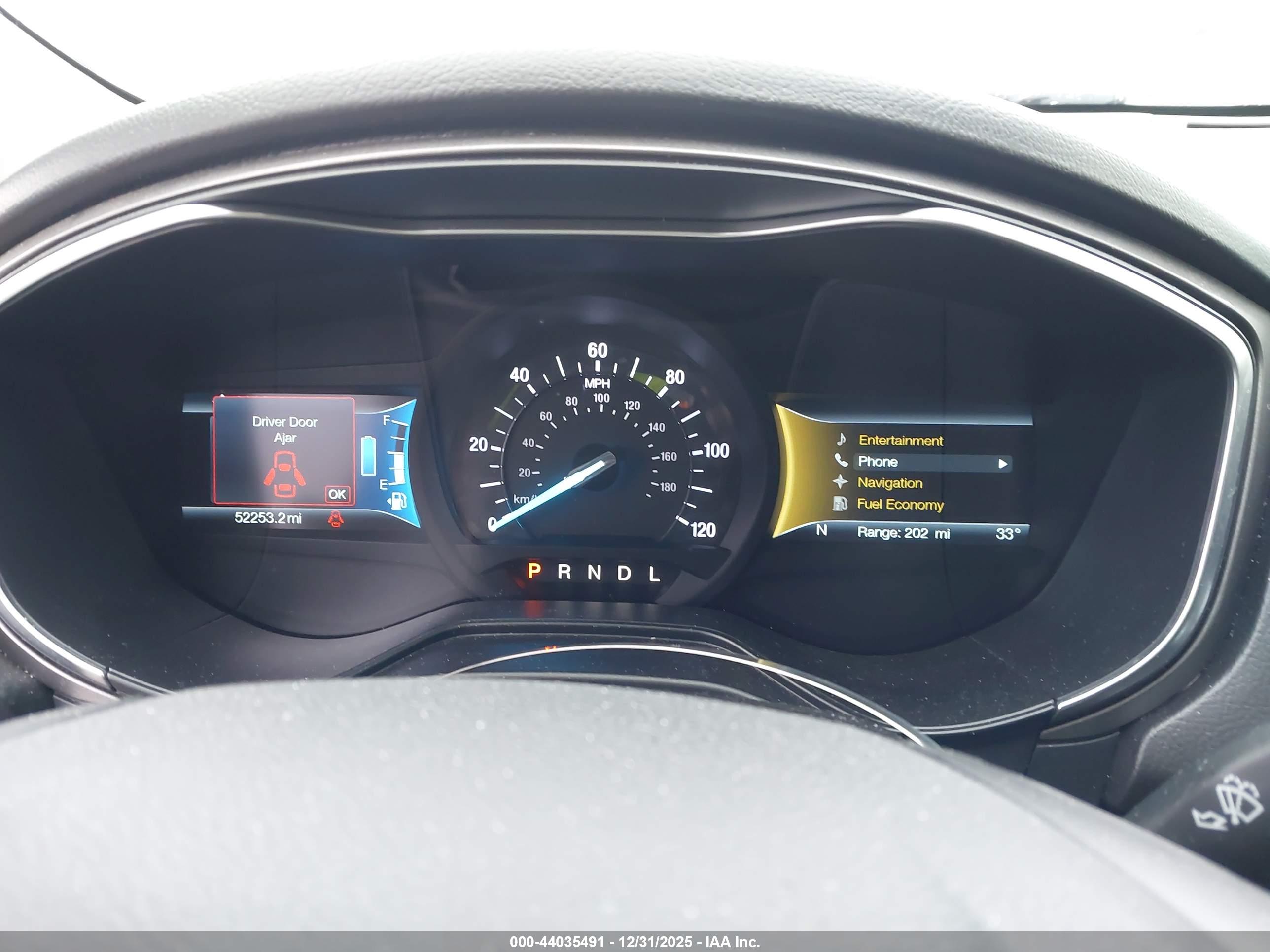 FORD FUSION image 7