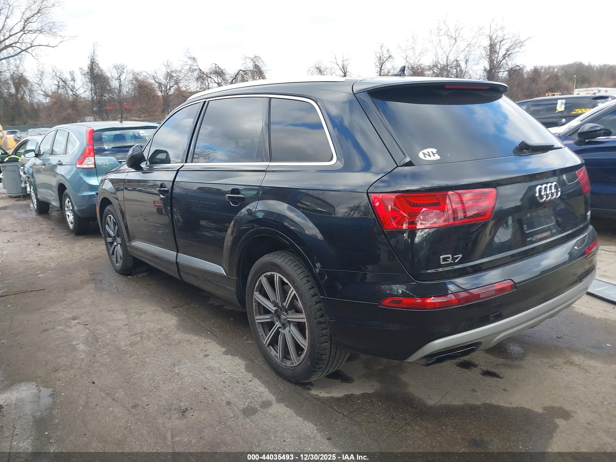 AUDI Q7 image 3