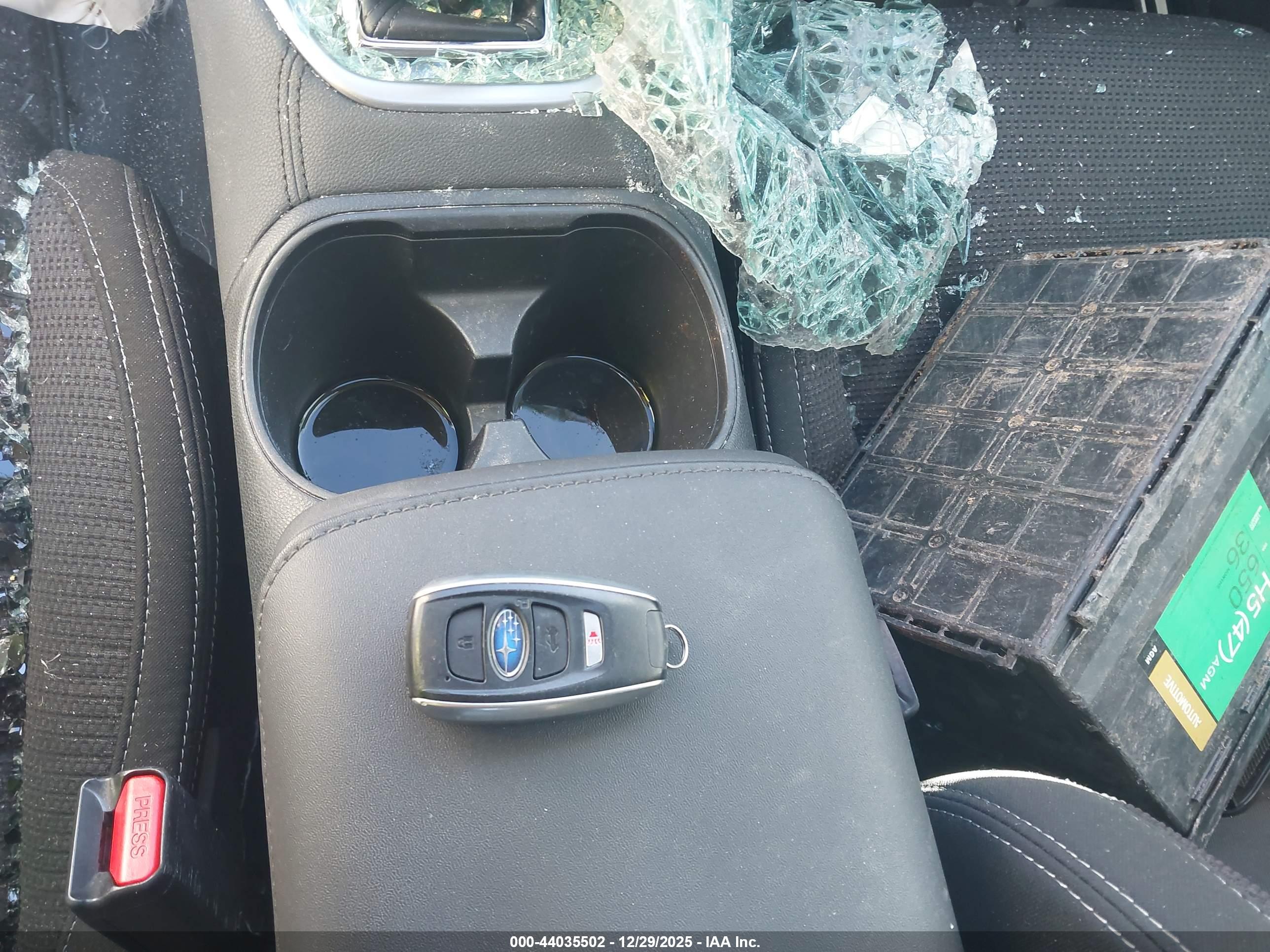 SUBARU OUTBACK image 11