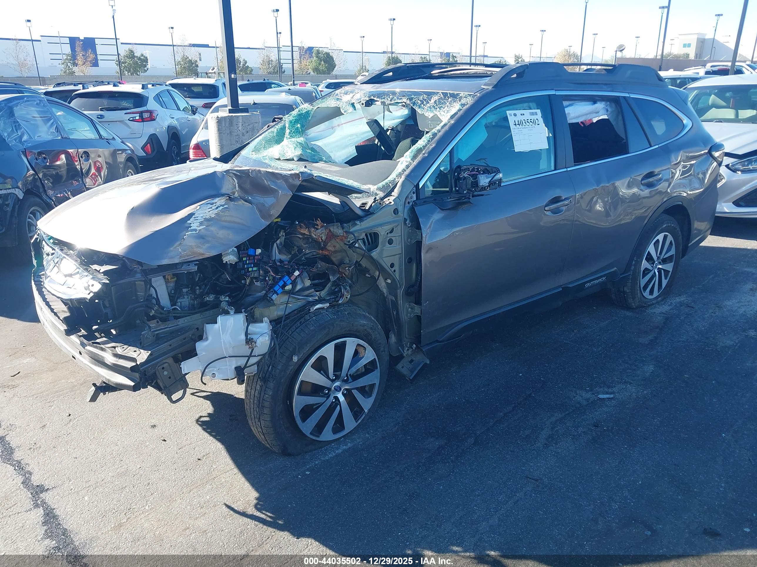 SUBARU OUTBACK image 2