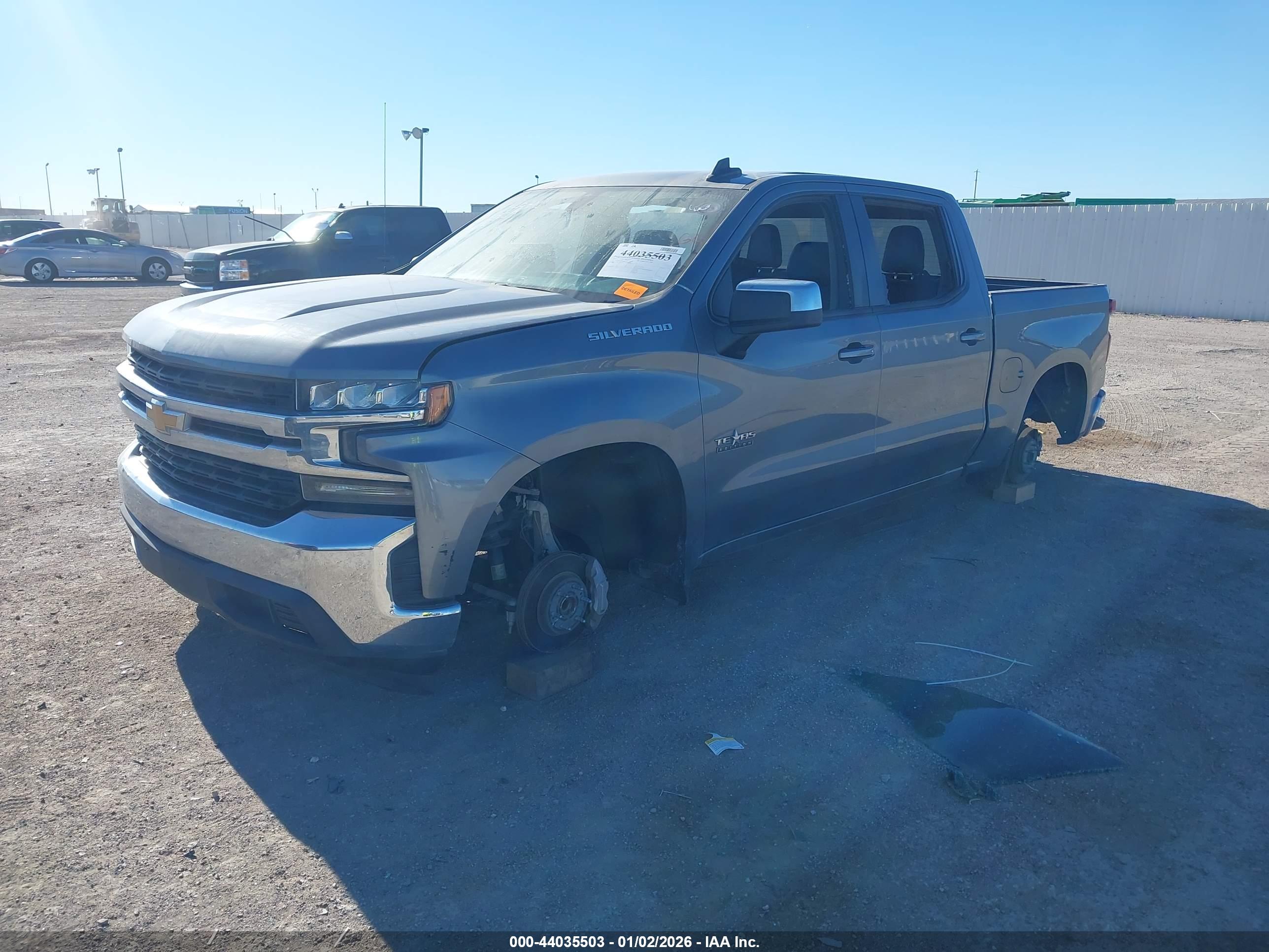 CHEVROLET SILVERADO image 2