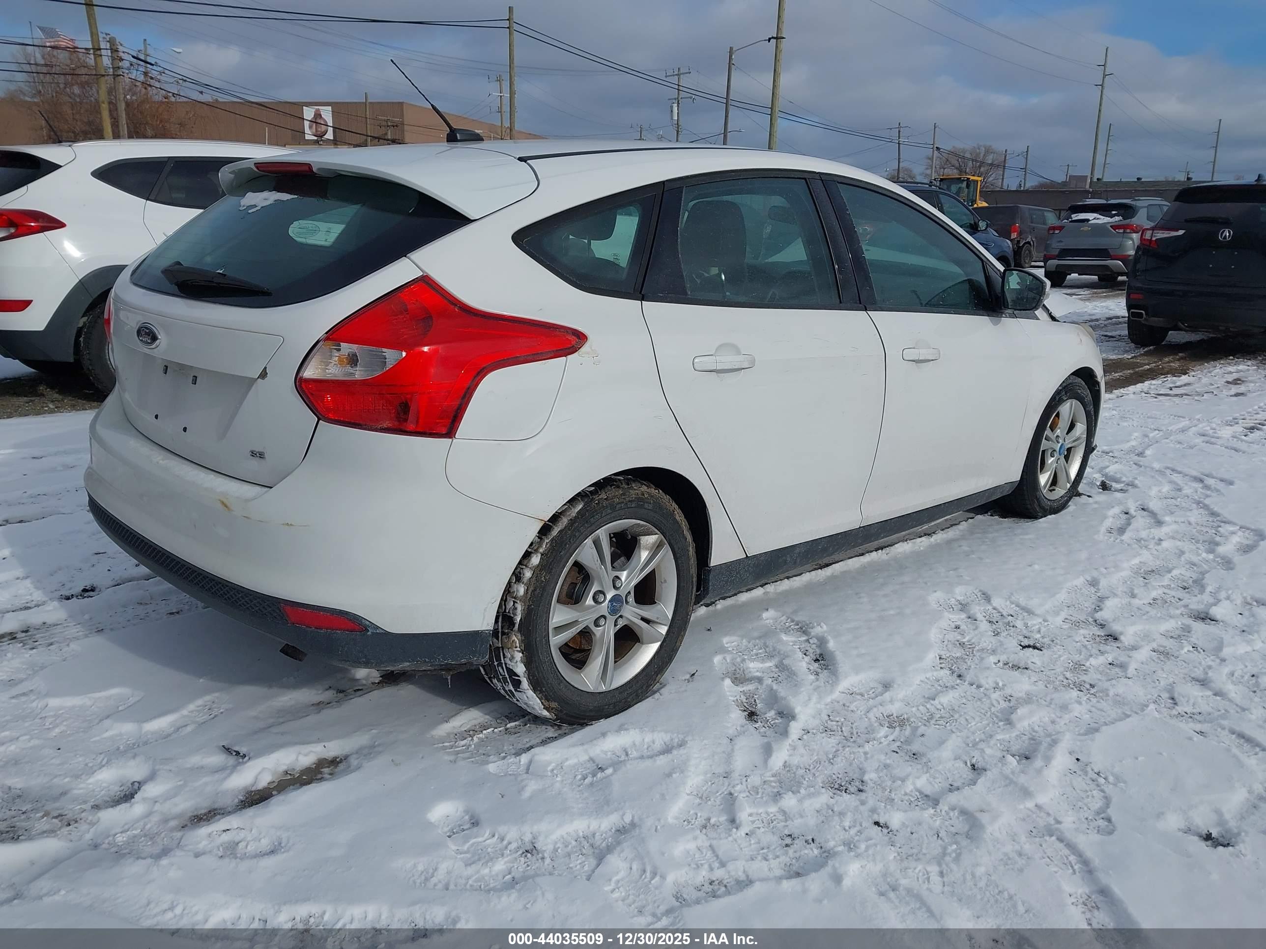 FORD FOCUS image 4