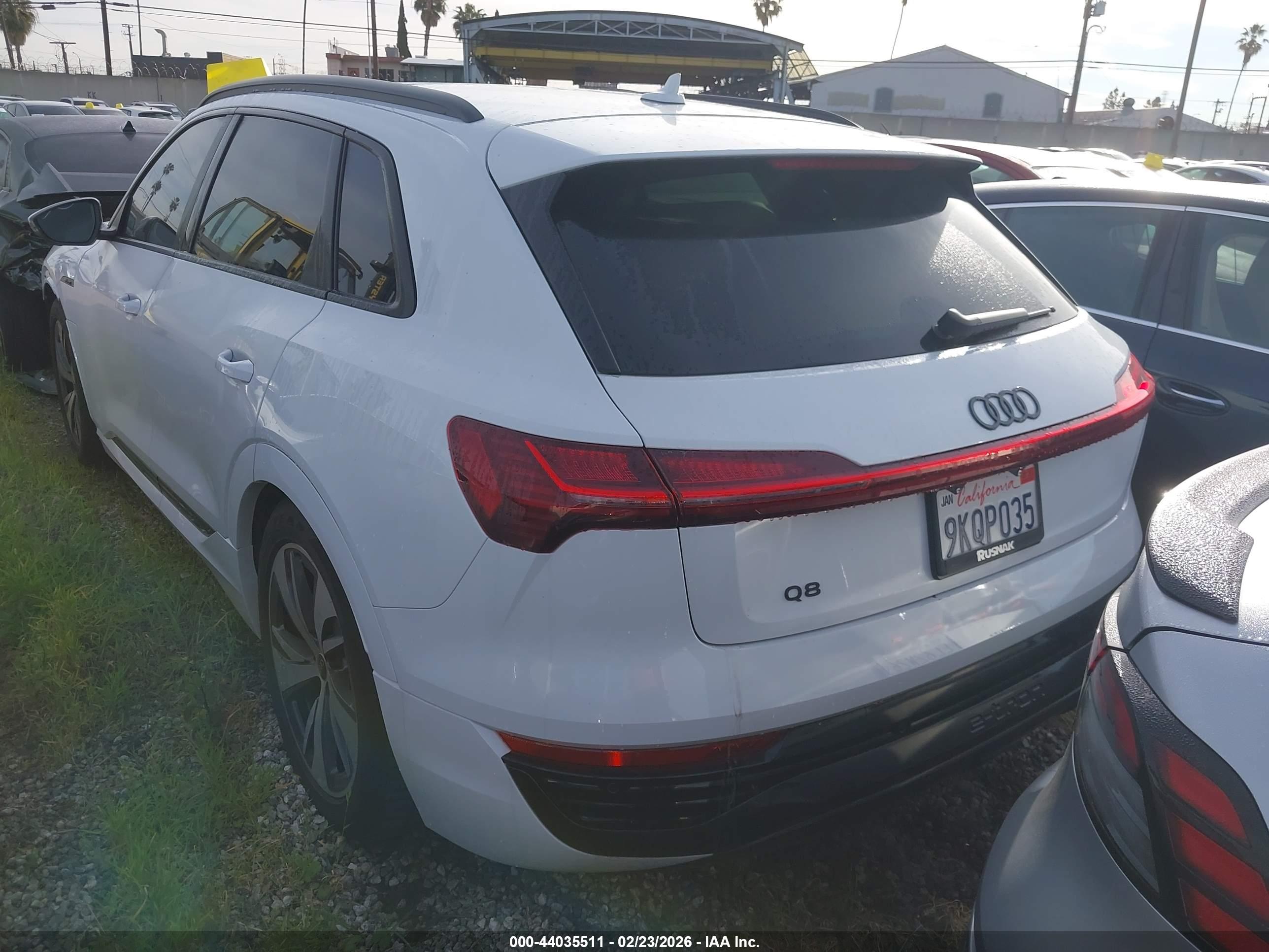 AUDI Q8 image 3