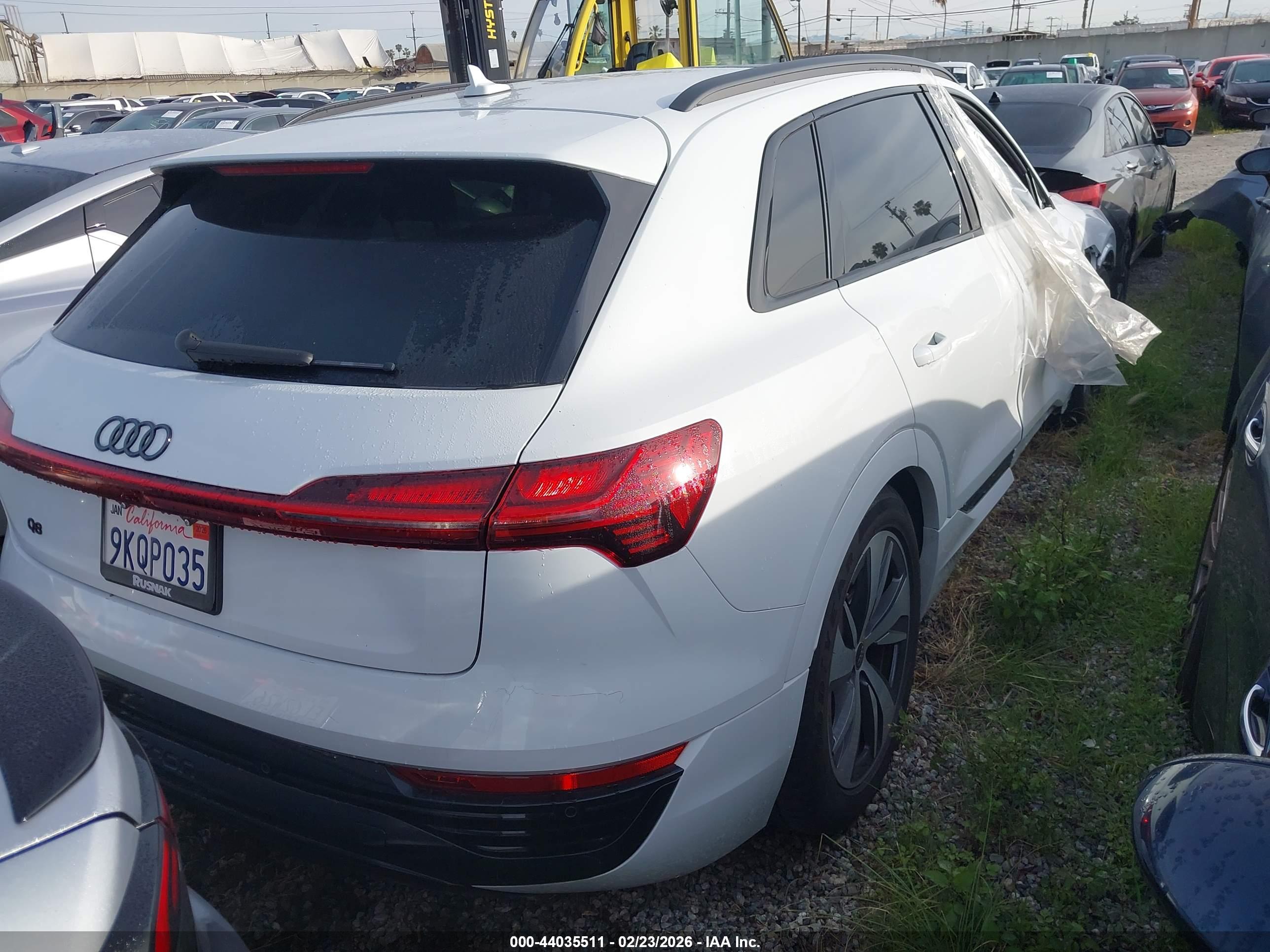 AUDI Q8 image 4