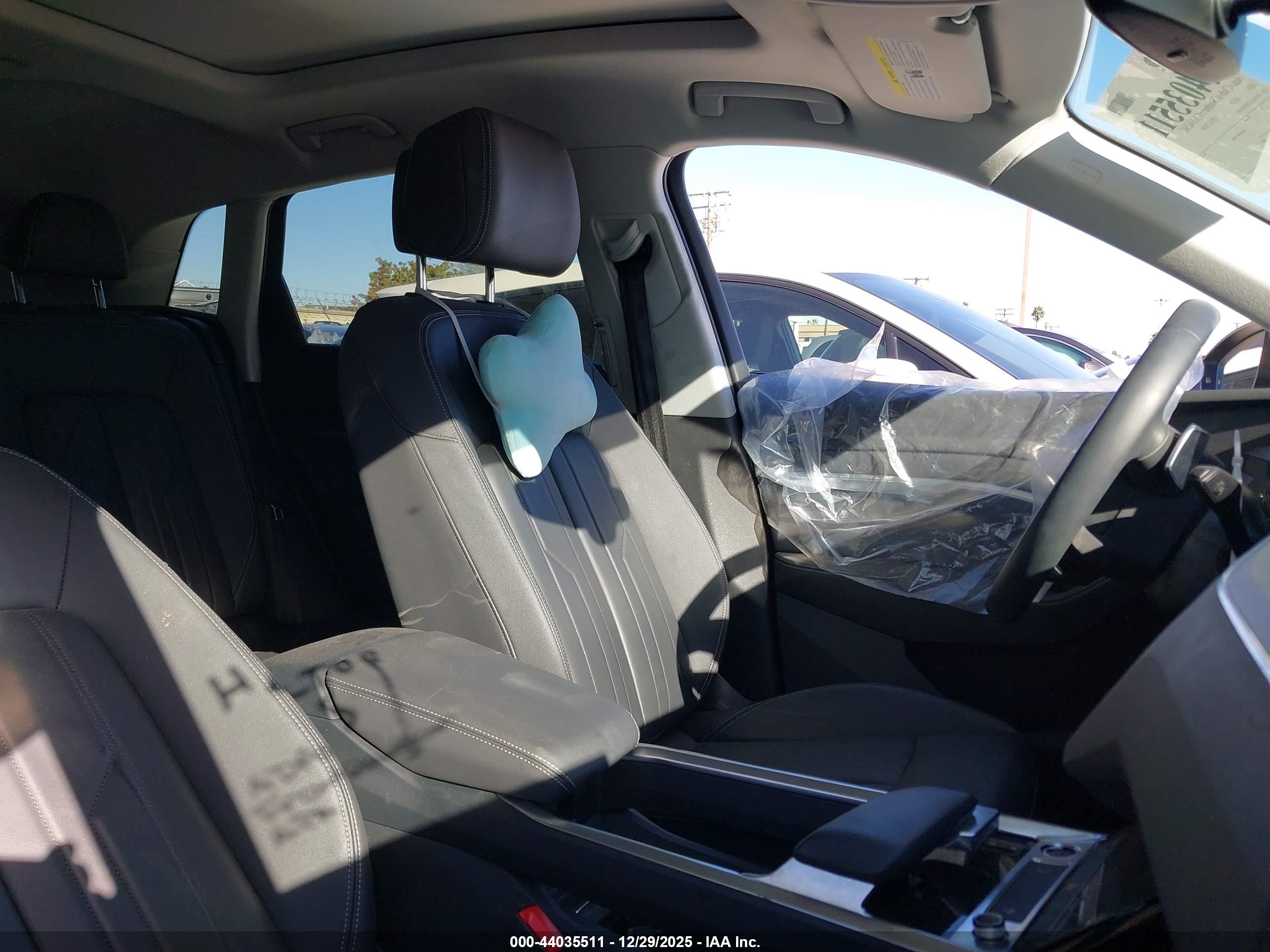 AUDI Q8 image 5