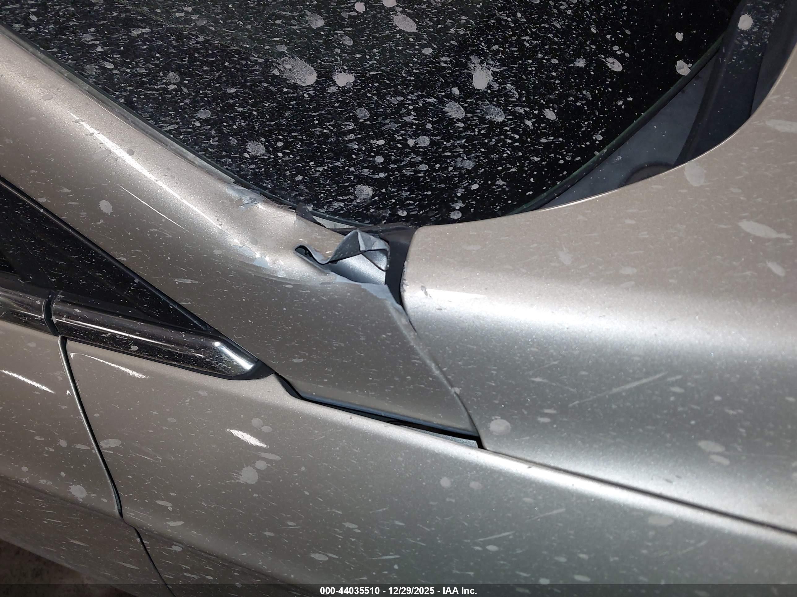 FORD FUSION image 6