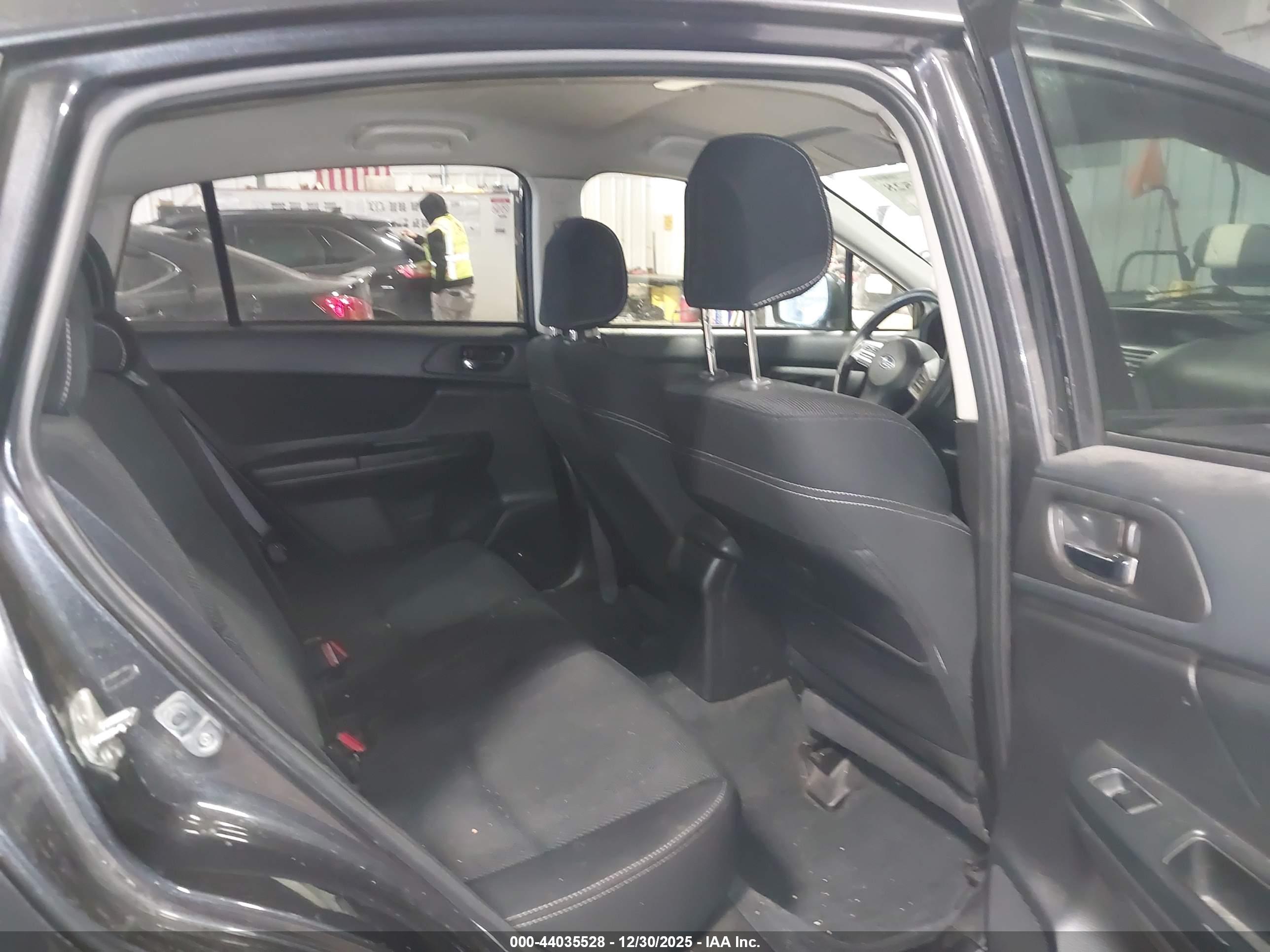 SUBARU XV image 8