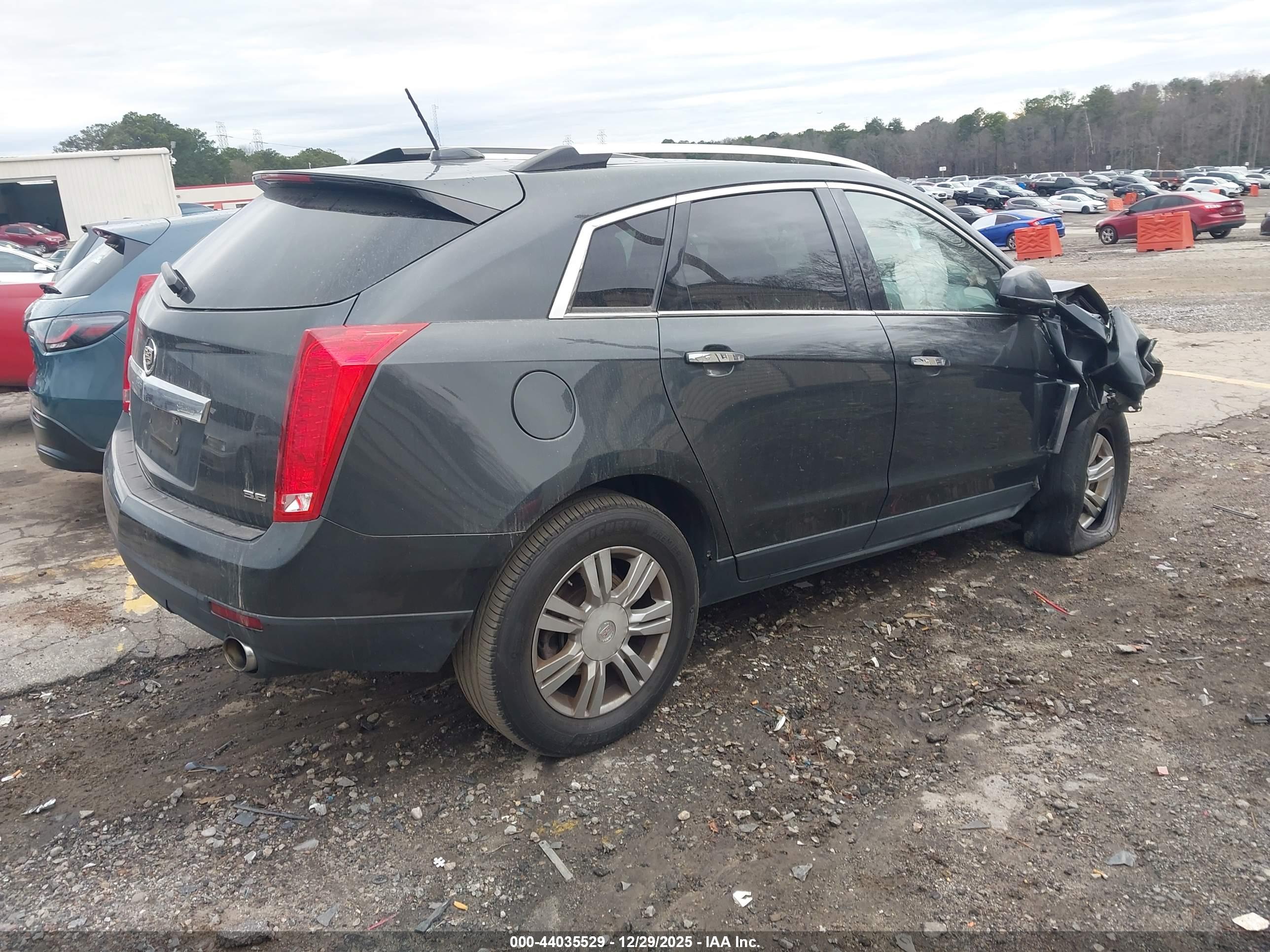 CADILLAC SRX image 4