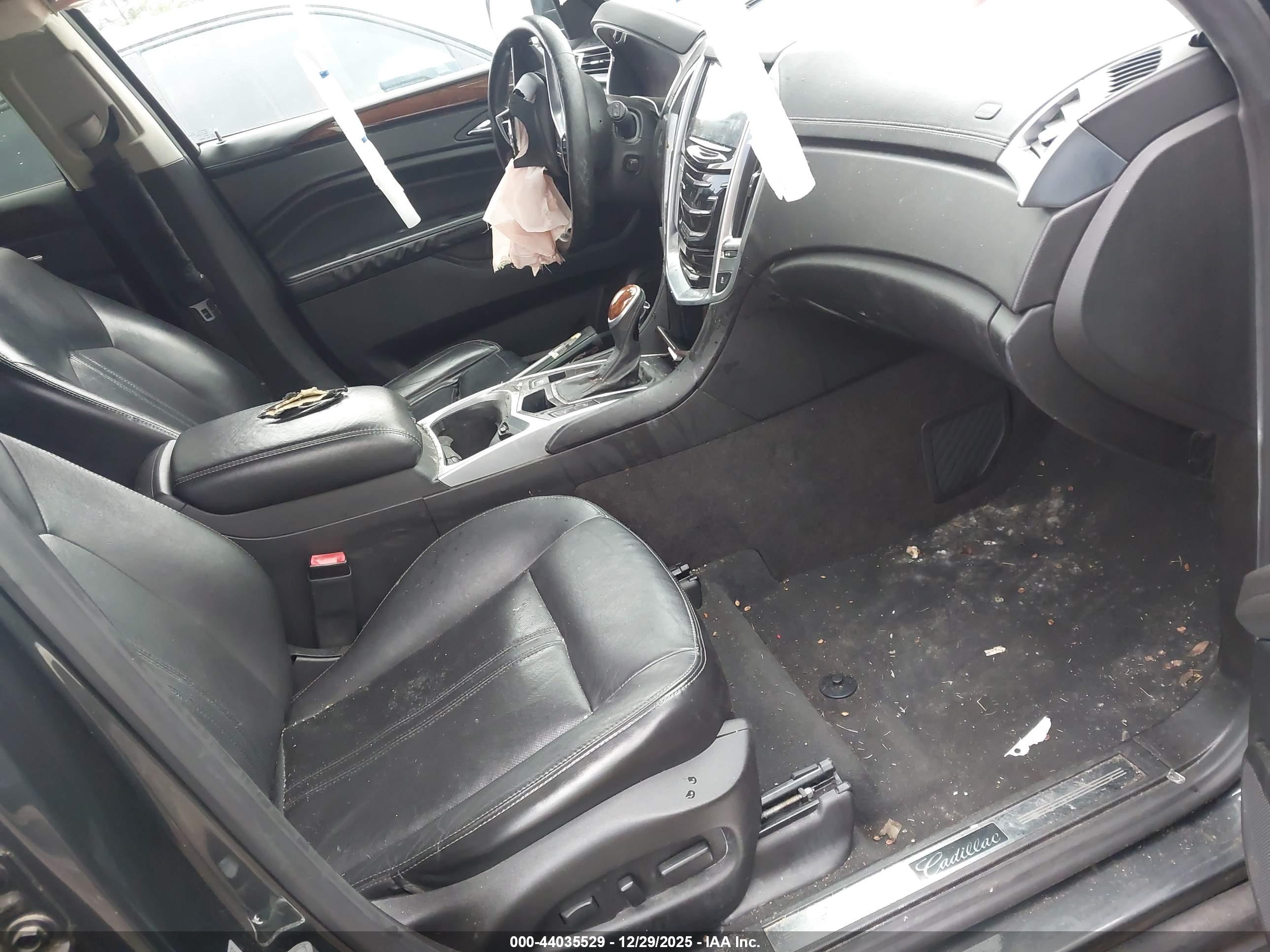 CADILLAC SRX image 5