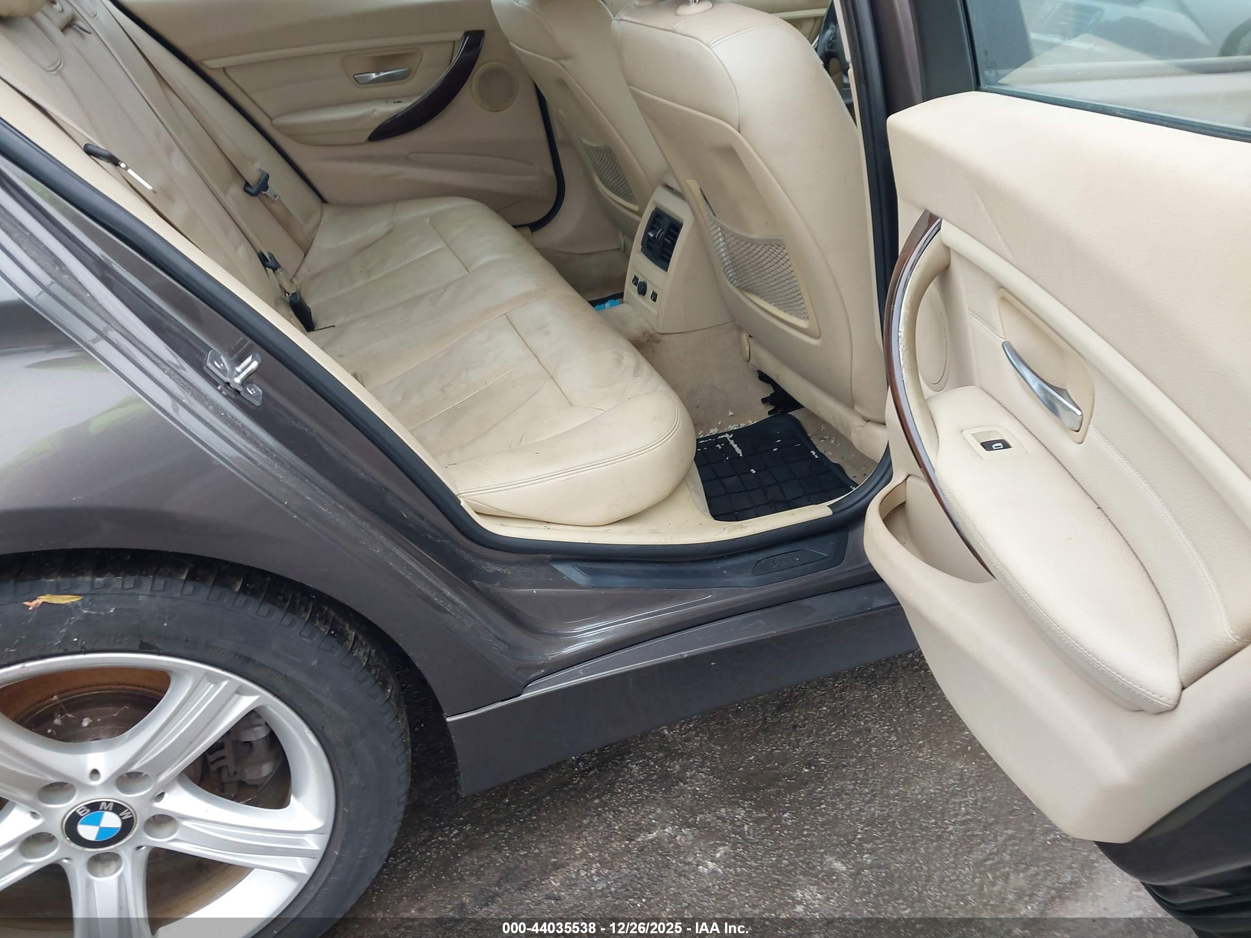 BMW 328I image 8