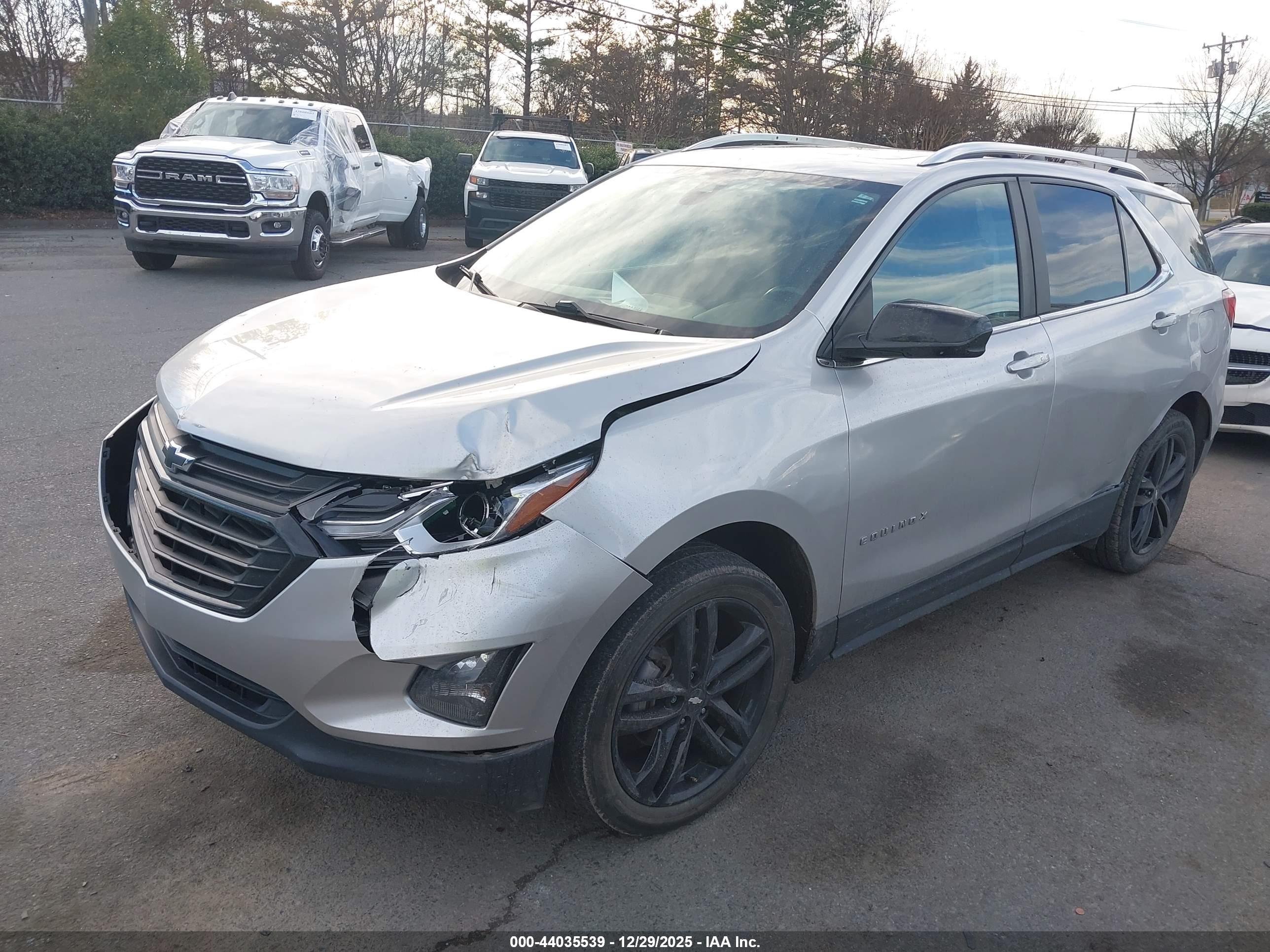 CHEVROLET EQUINOX image 2