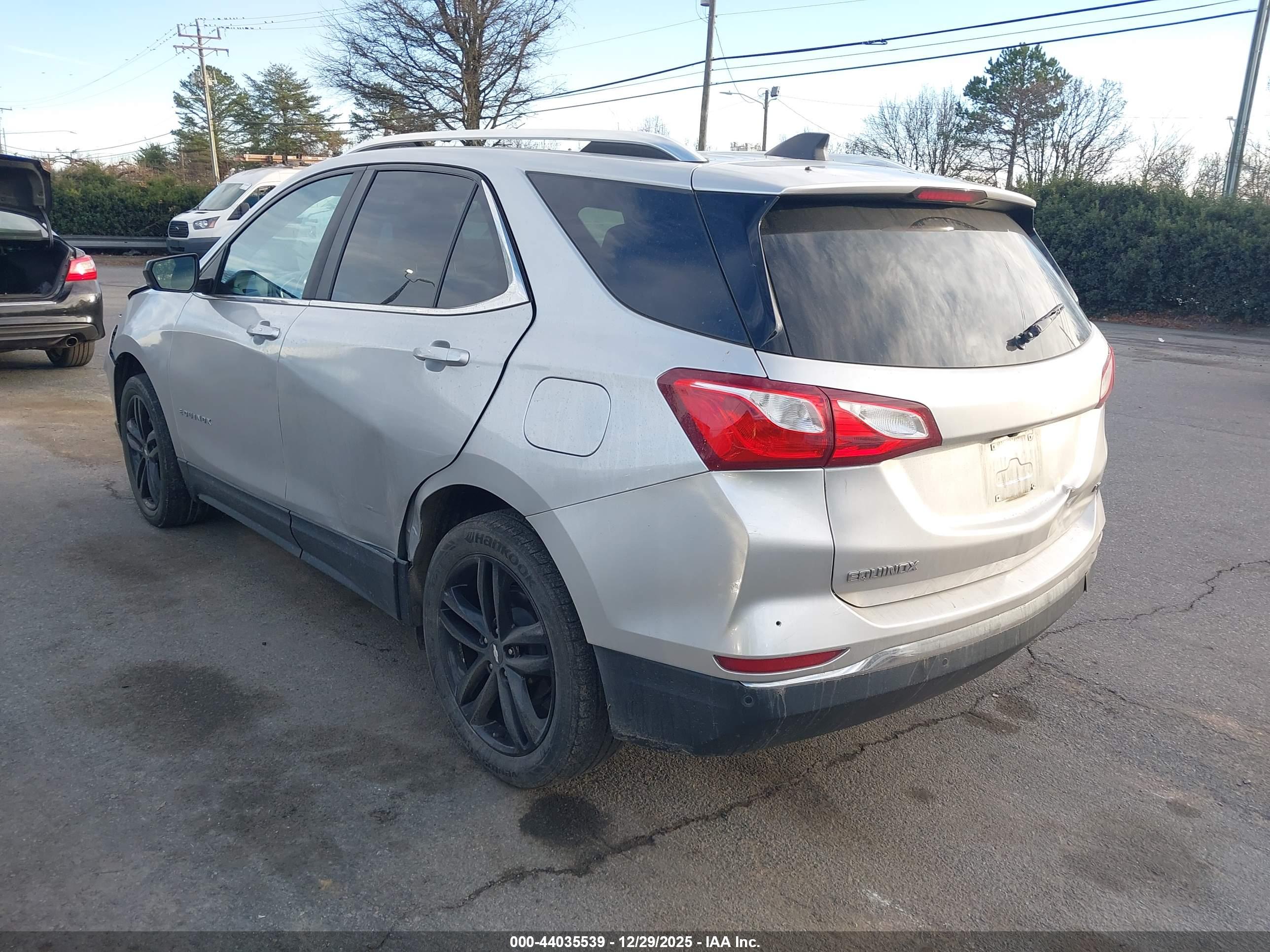 CHEVROLET EQUINOX image 3