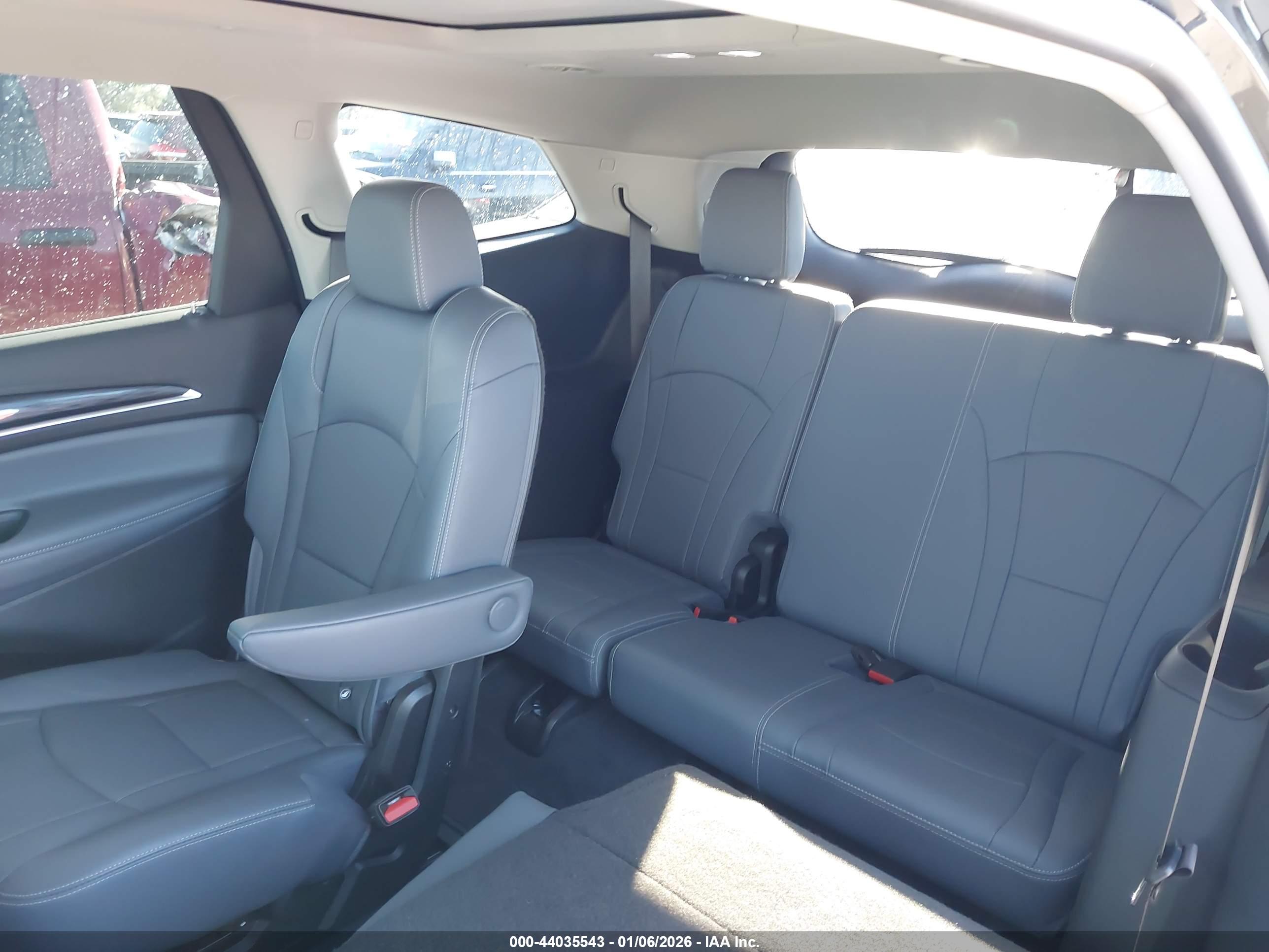 BUICK ENCLAVE image 8