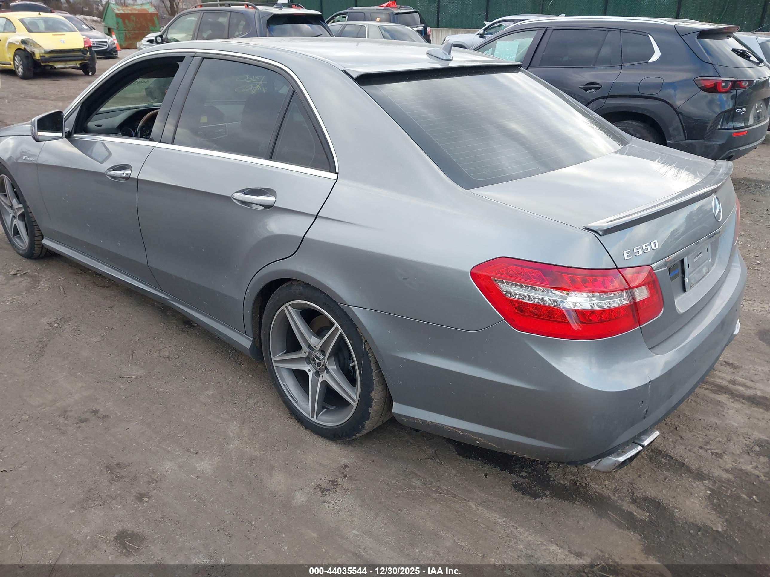 MERCEDES-BENZ E image 3