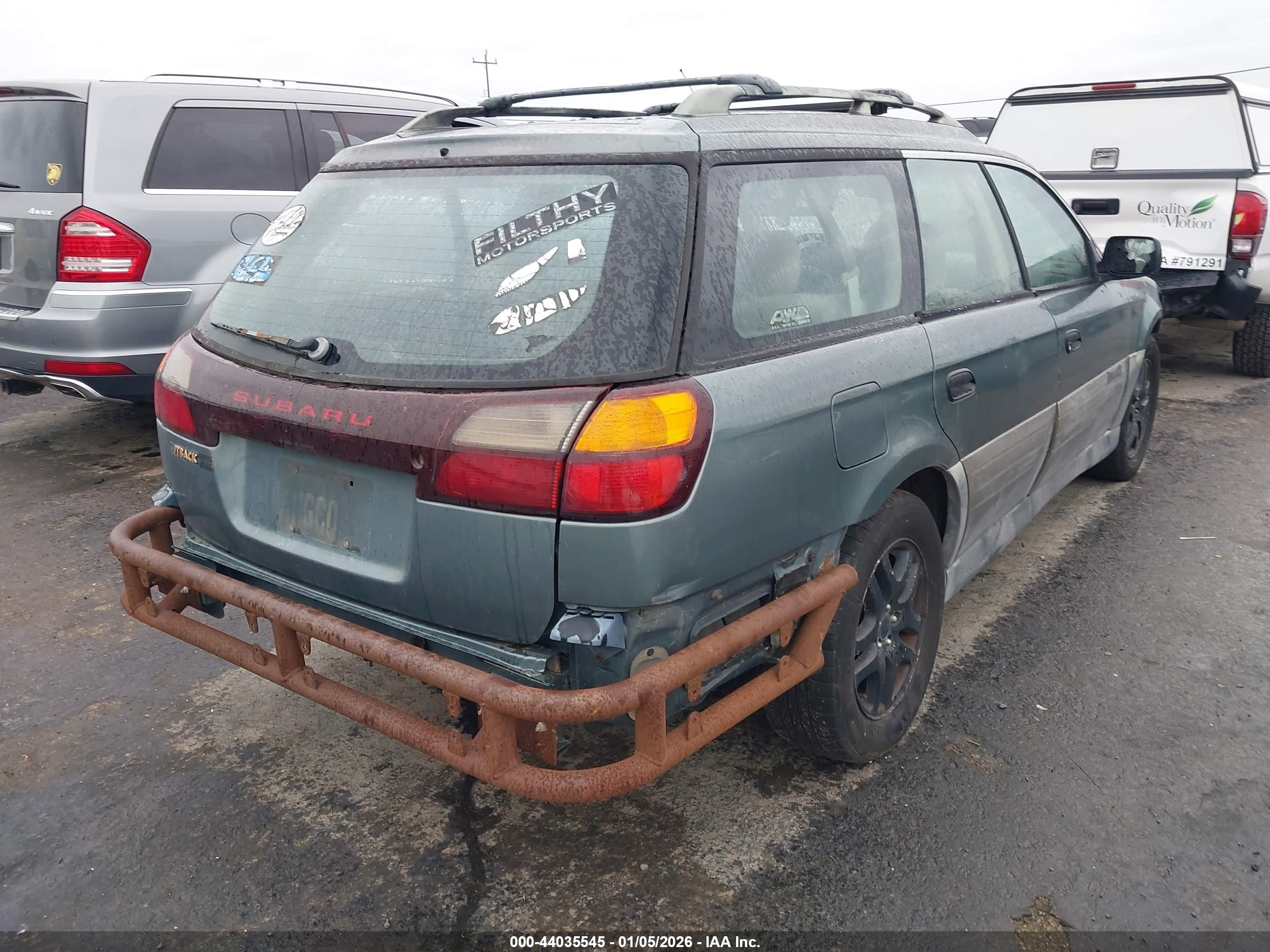 SUBARU OUTBACK image 4