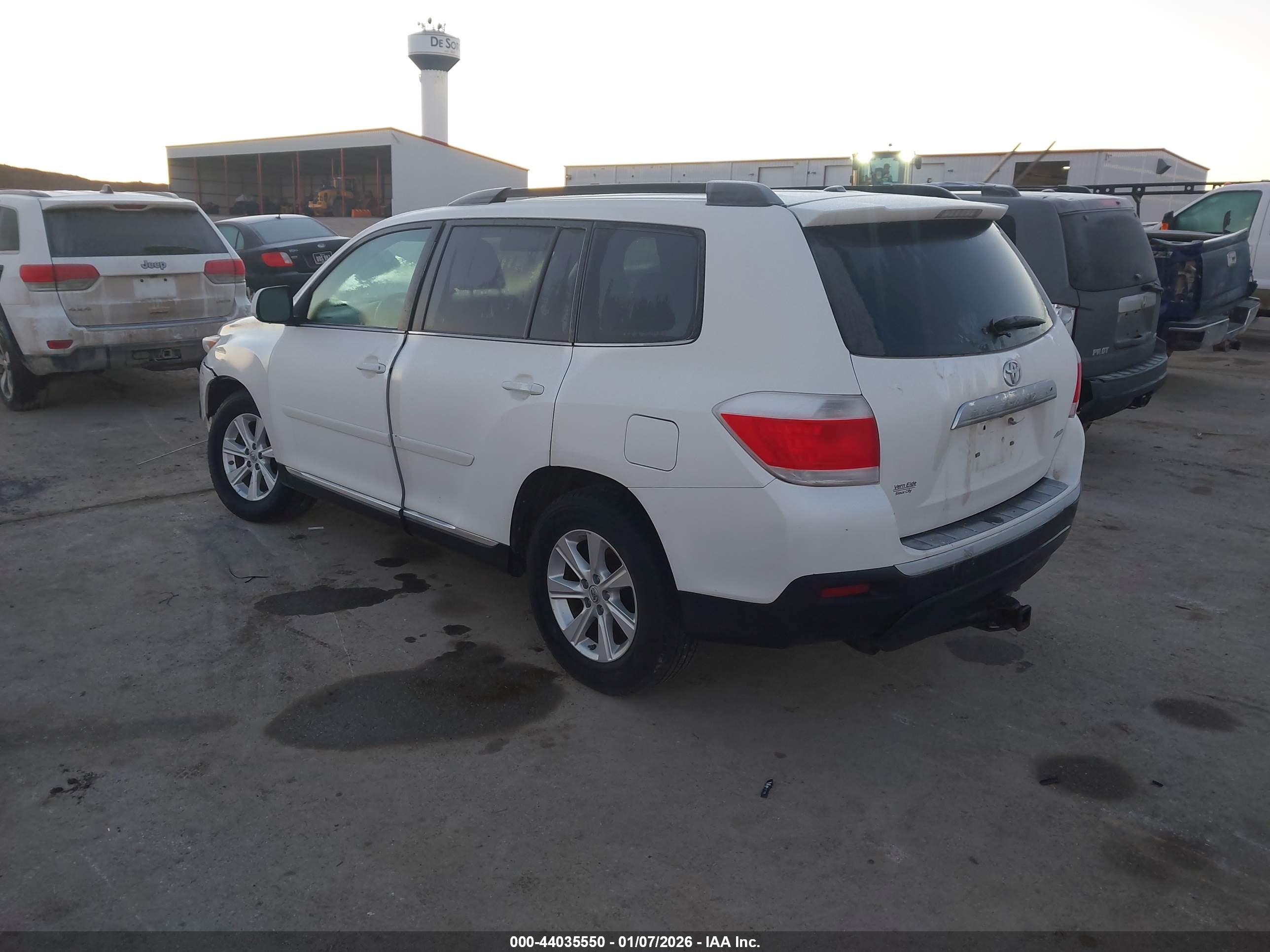 TOYOTA HIGHLANDER image 3