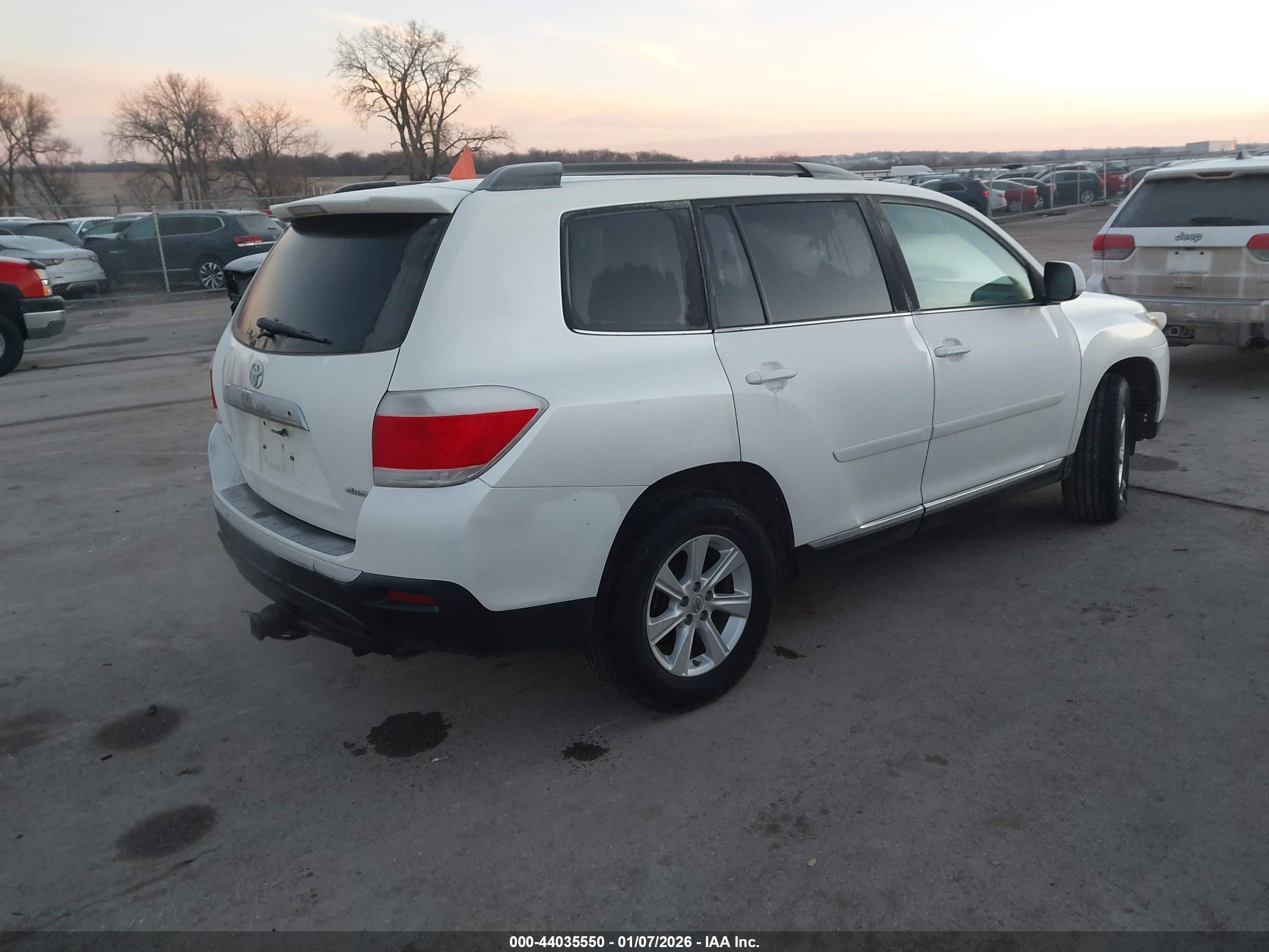TOYOTA HIGHLANDER image 4