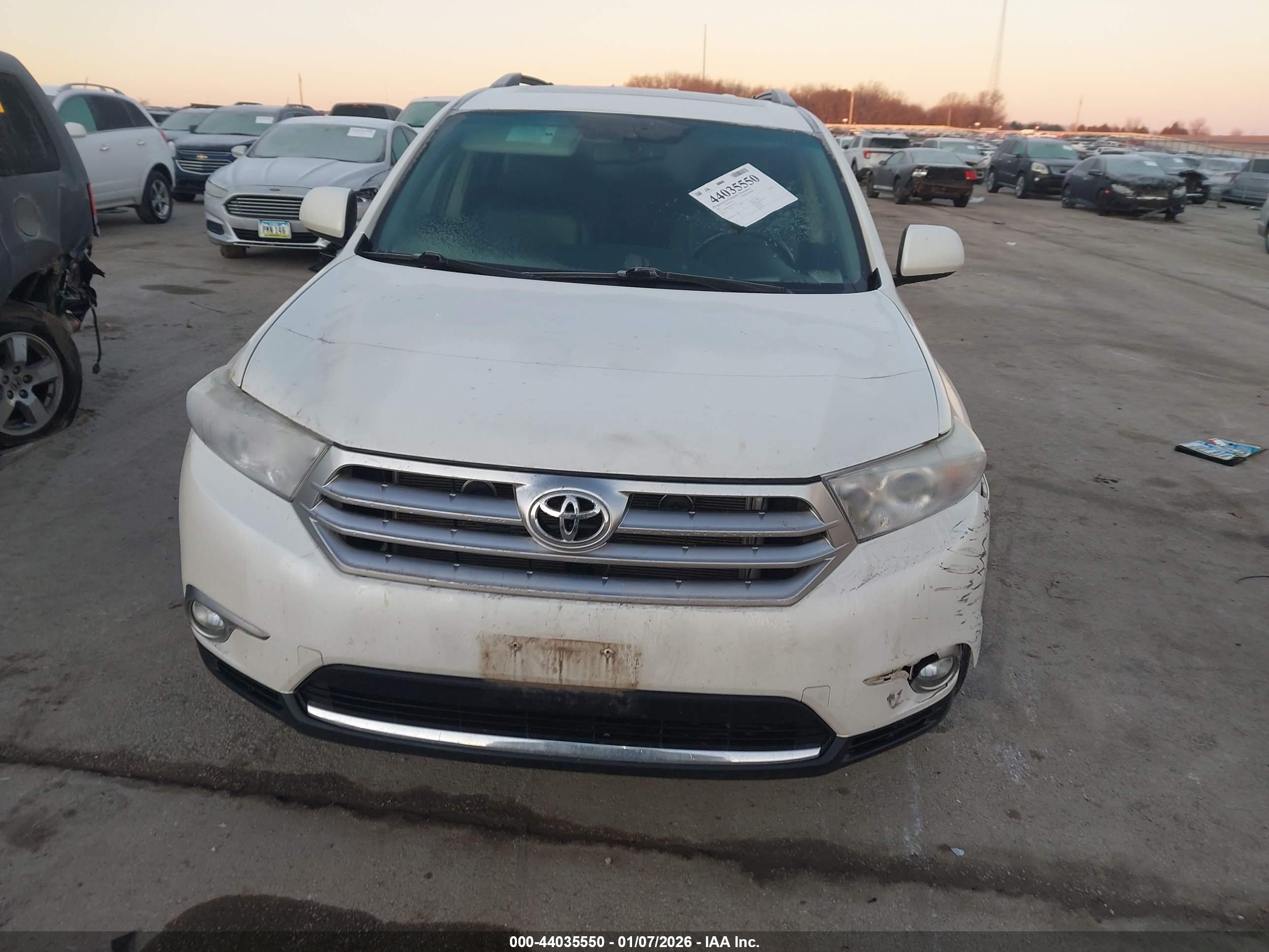 TOYOTA HIGHLANDER image 6