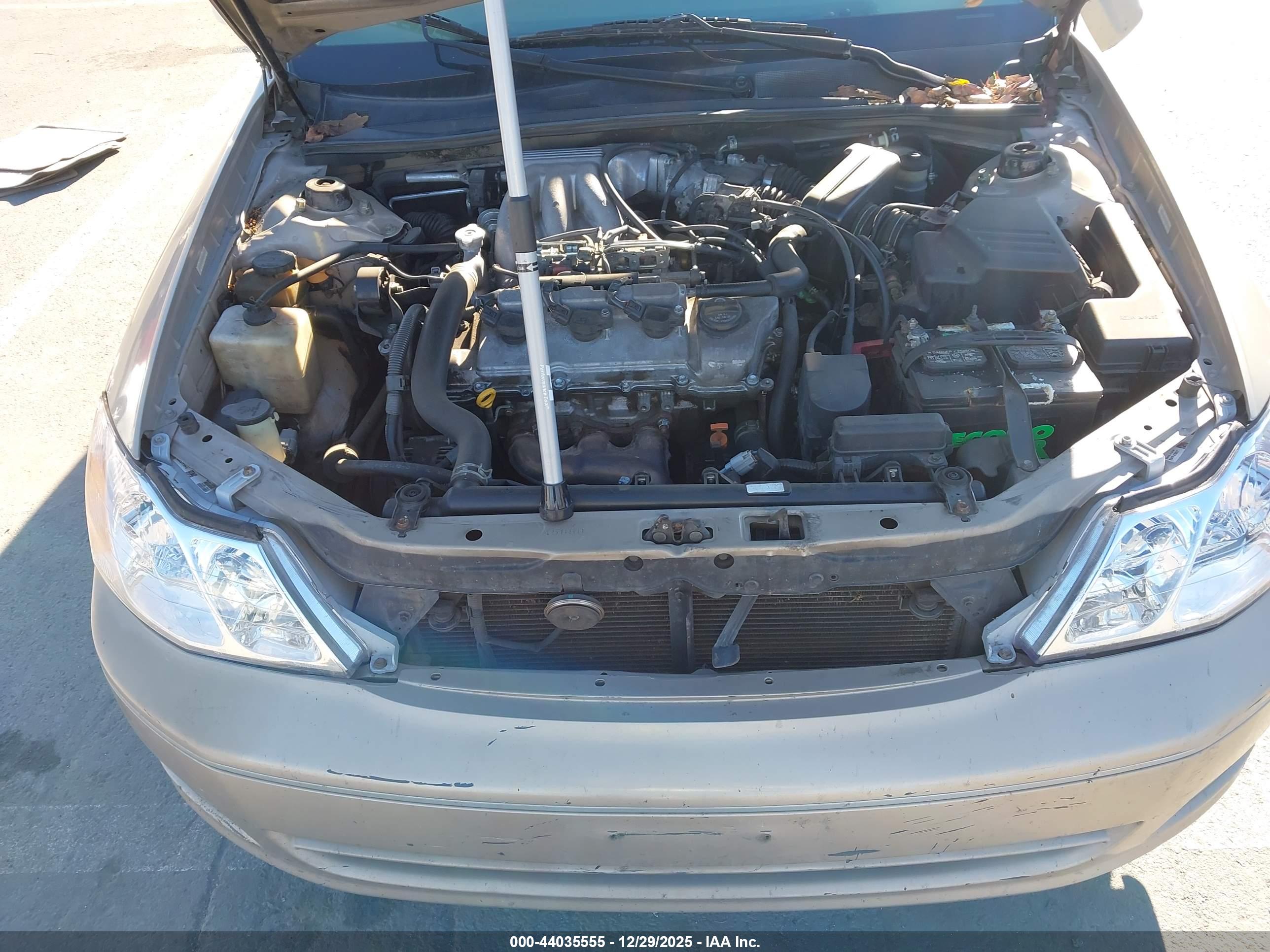TOYOTA AVALON image 10