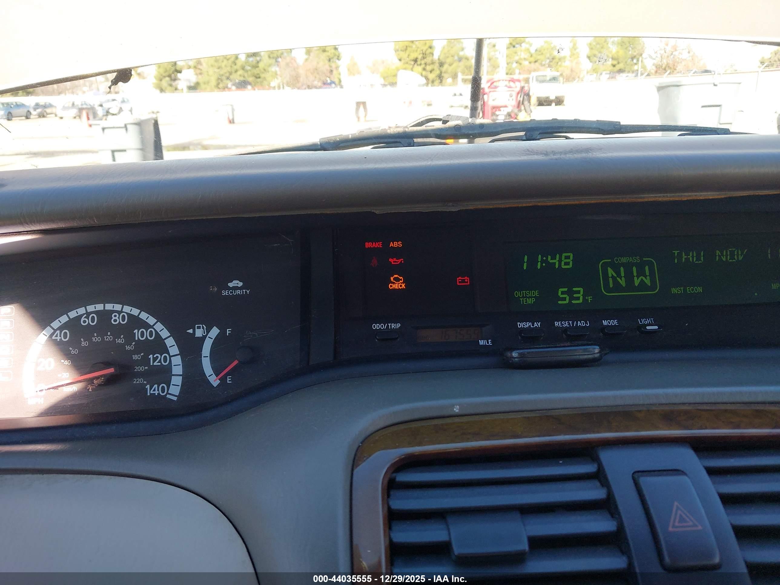TOYOTA AVALON image 7
