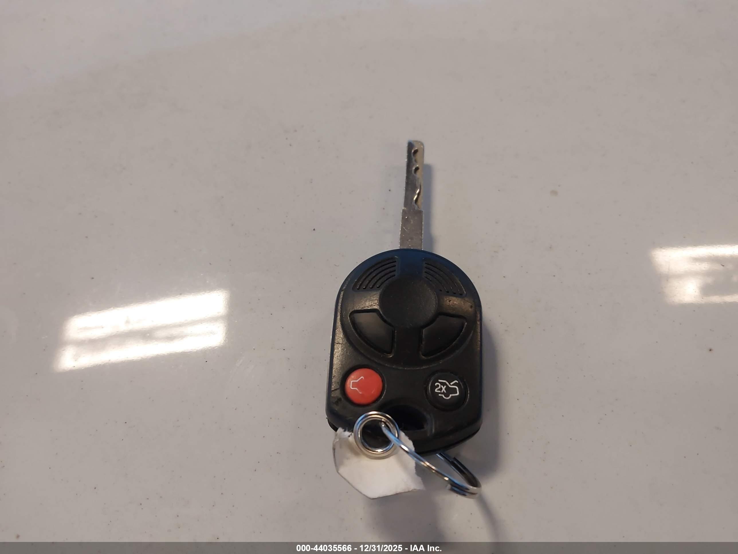 FORD C-MAX image 11