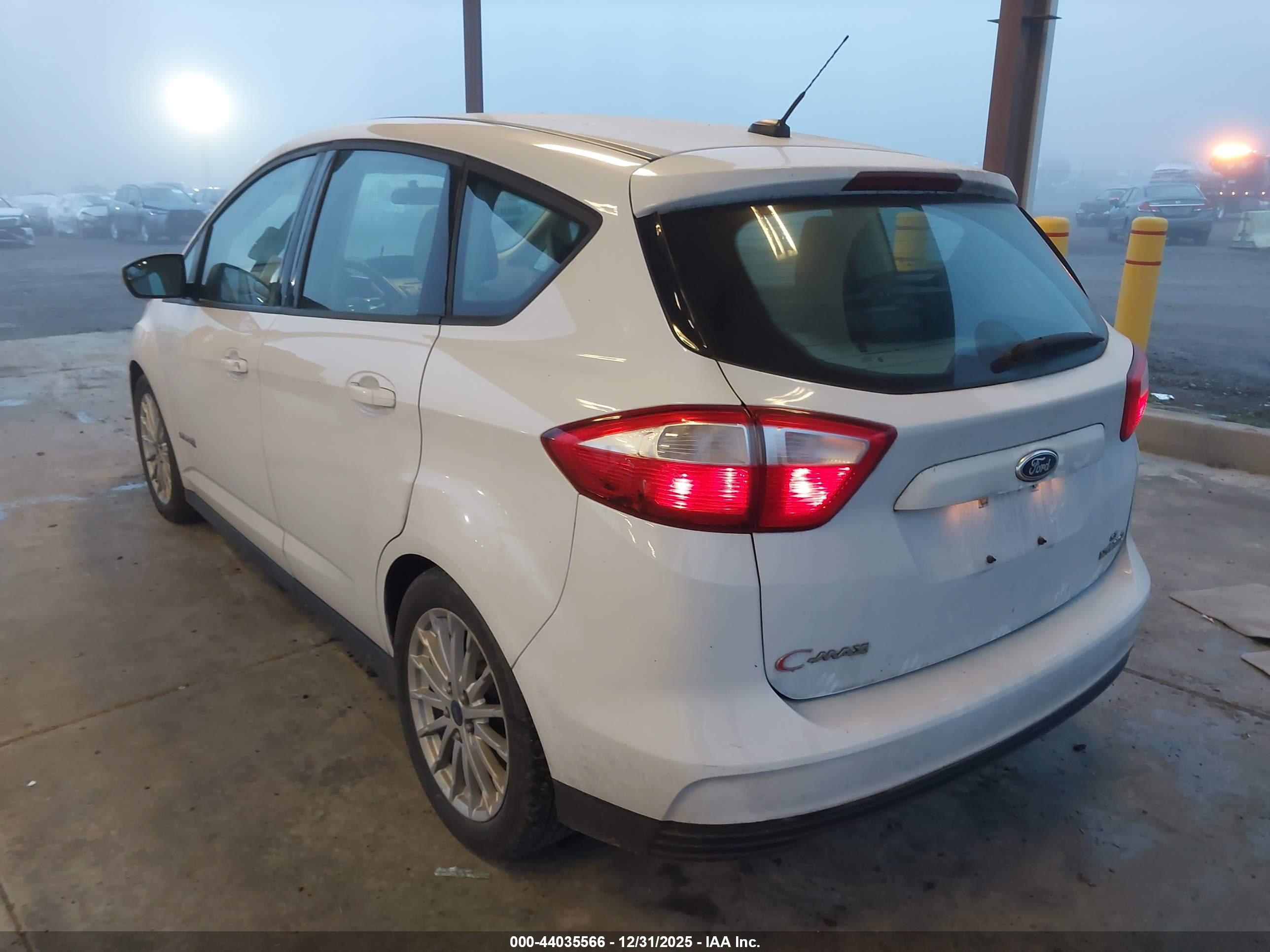 FORD C-MAX image 3