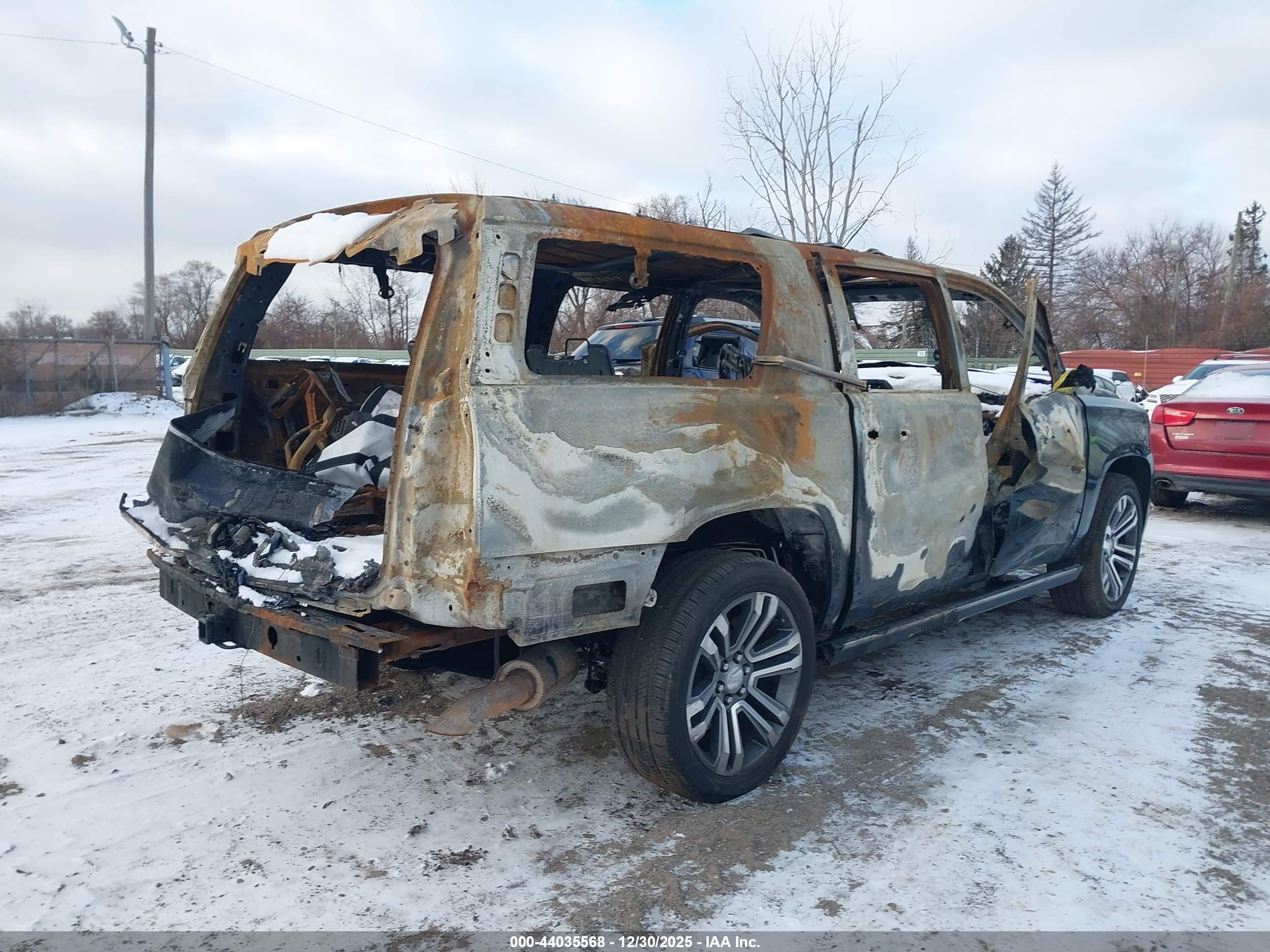 GMC YUKON image 4
