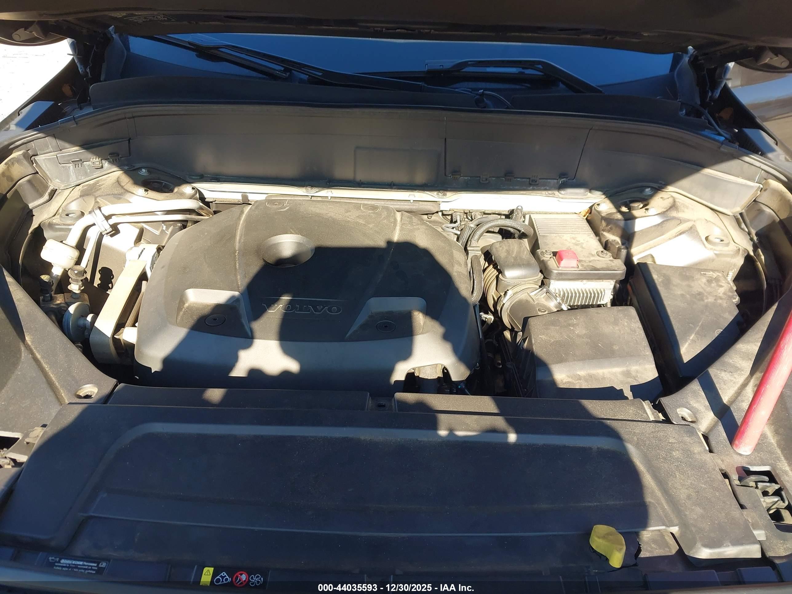 VOLVO XC90 image 10