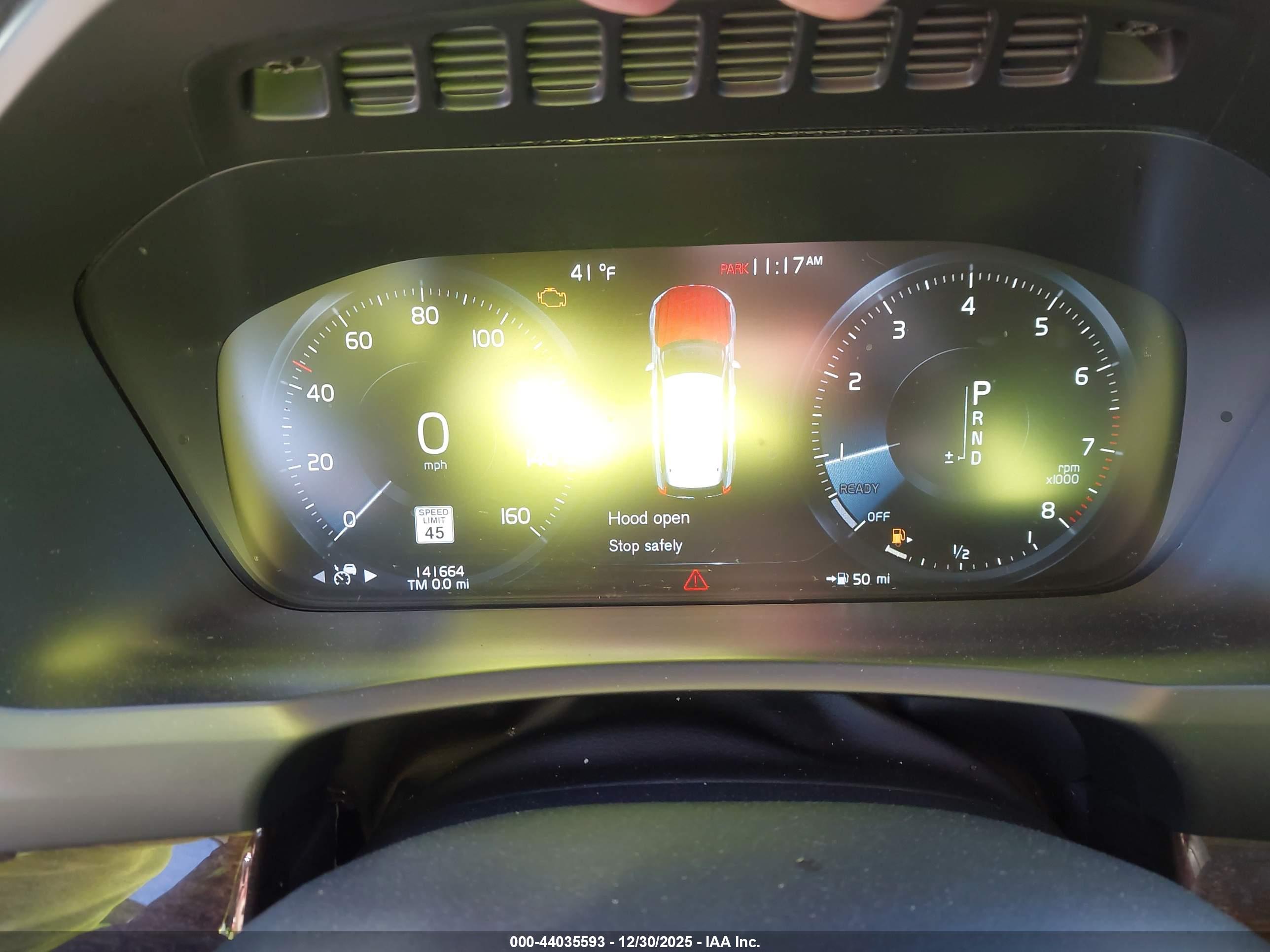 VOLVO XC90 image 7