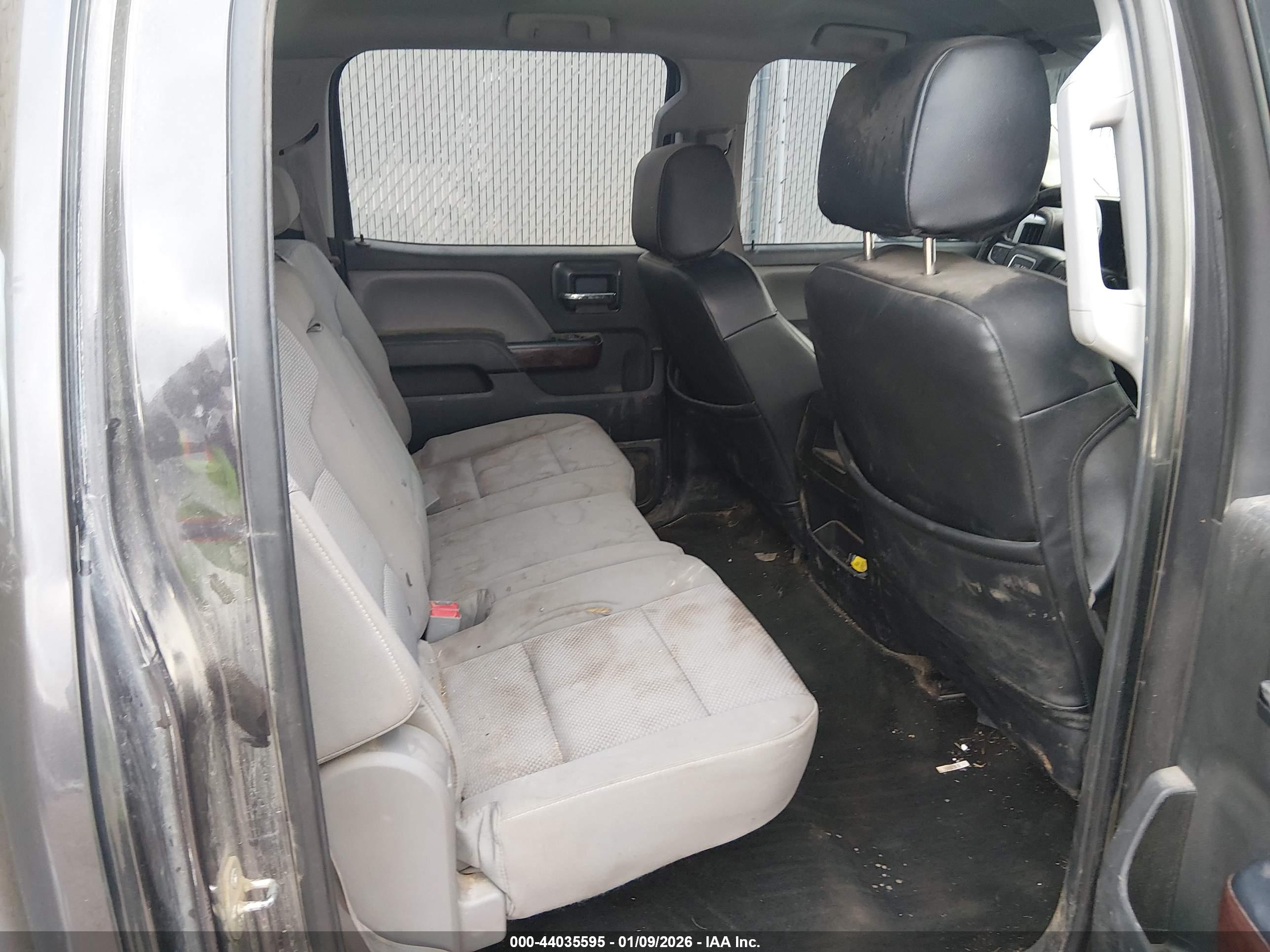 GMC SIERRA image 8