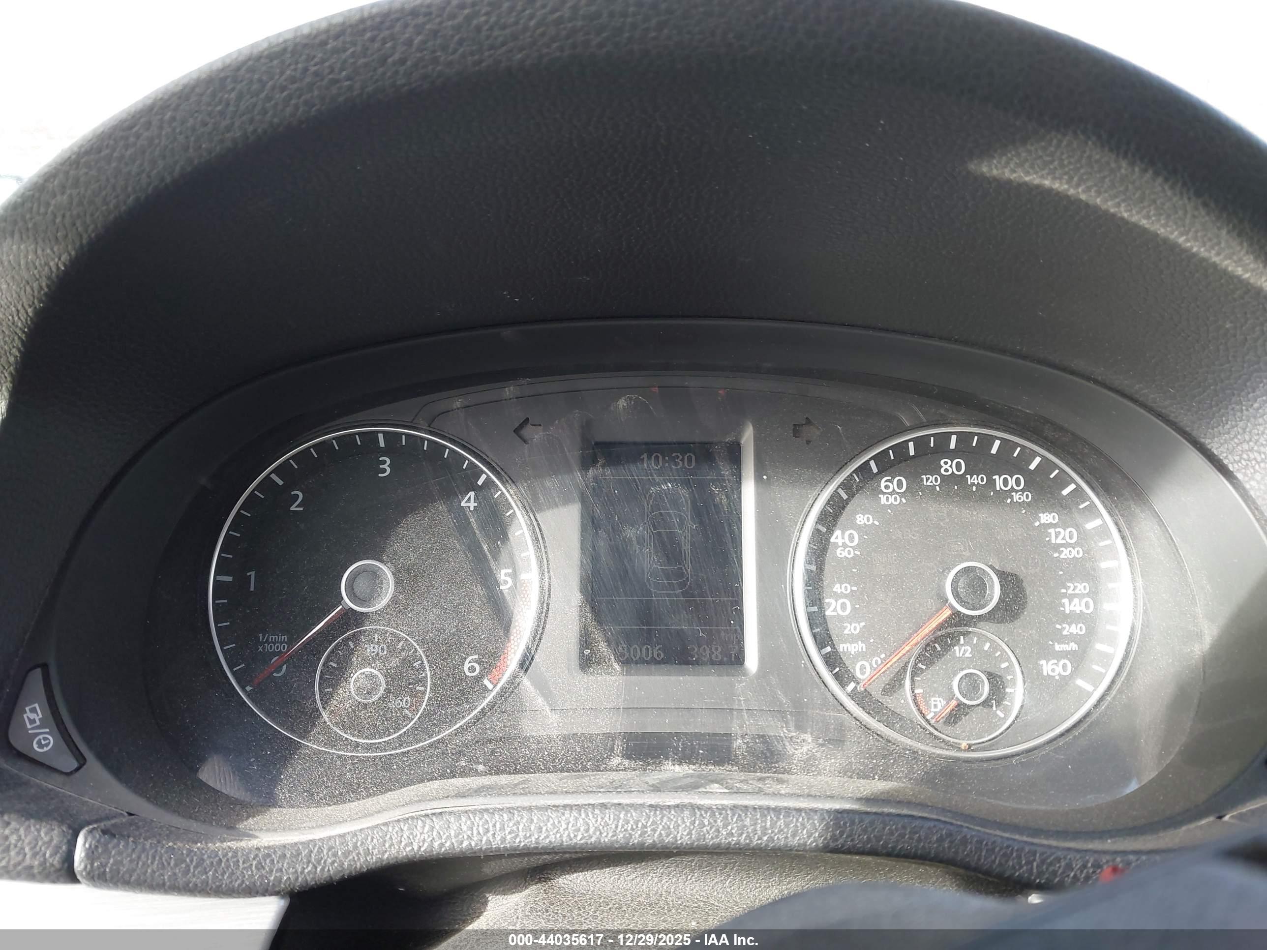 VOLKSWAGEN PASSAT image 7