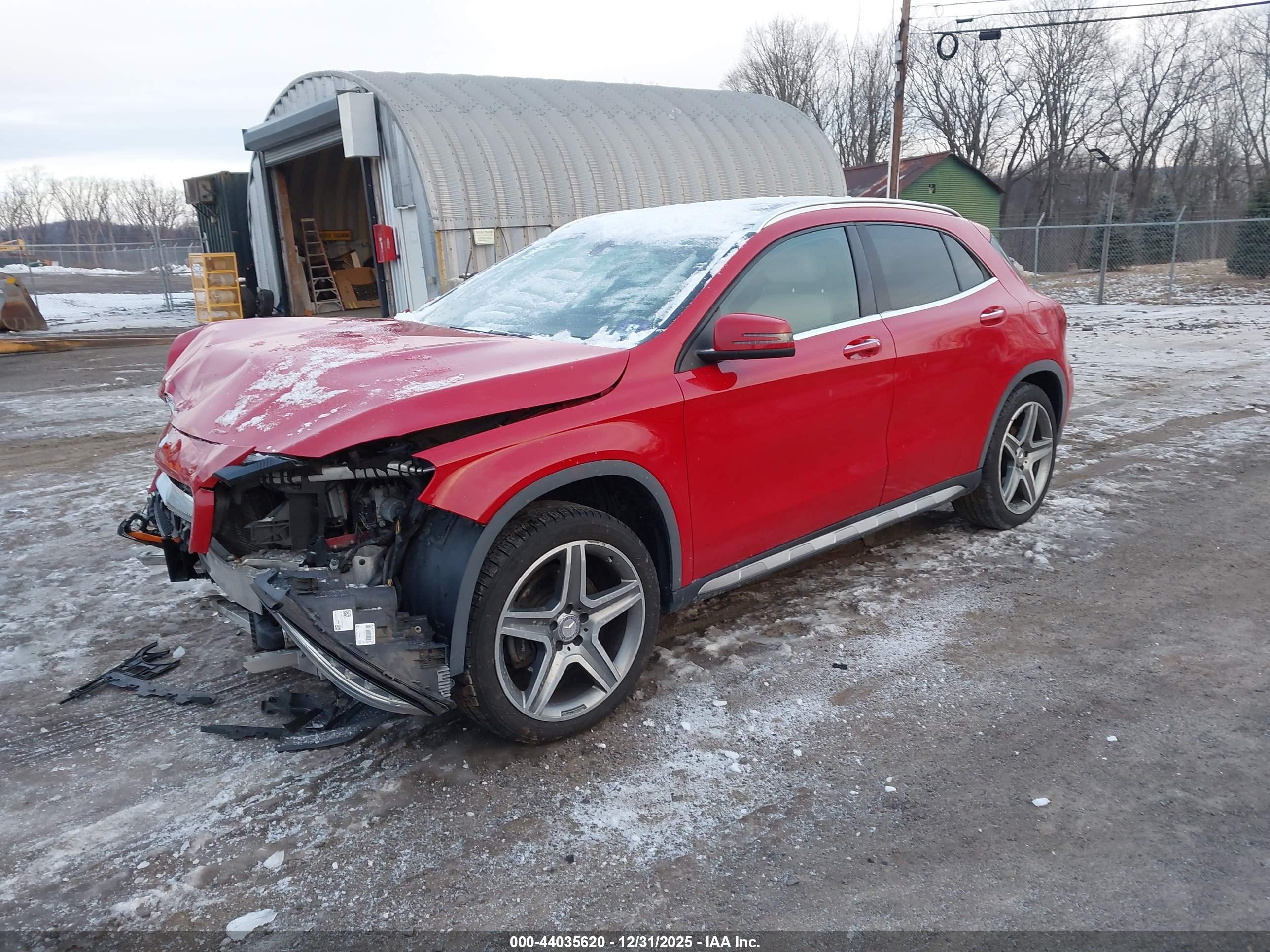 MERCEDES-BENZ GLA image 2