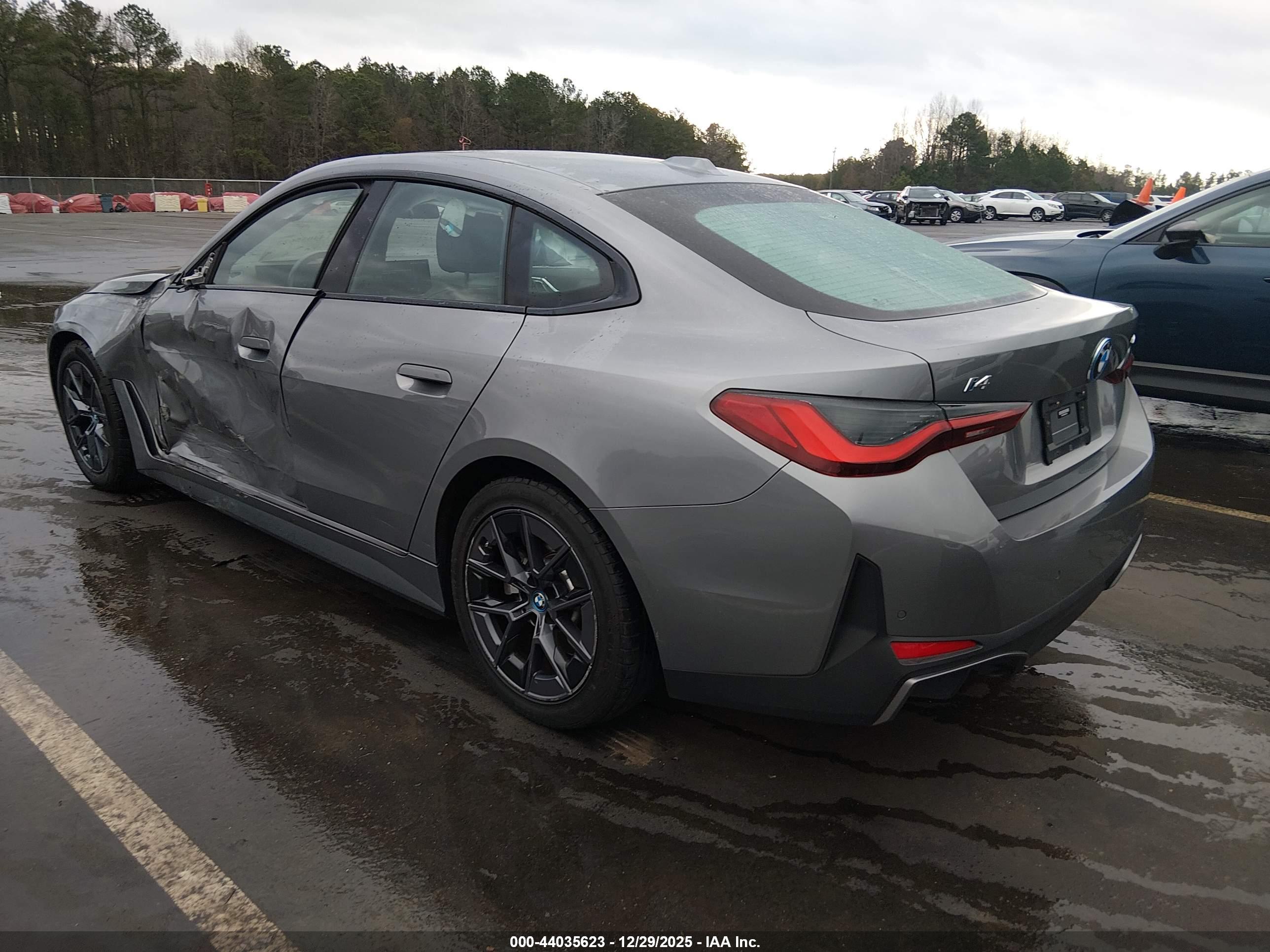 BMW I4 image 3