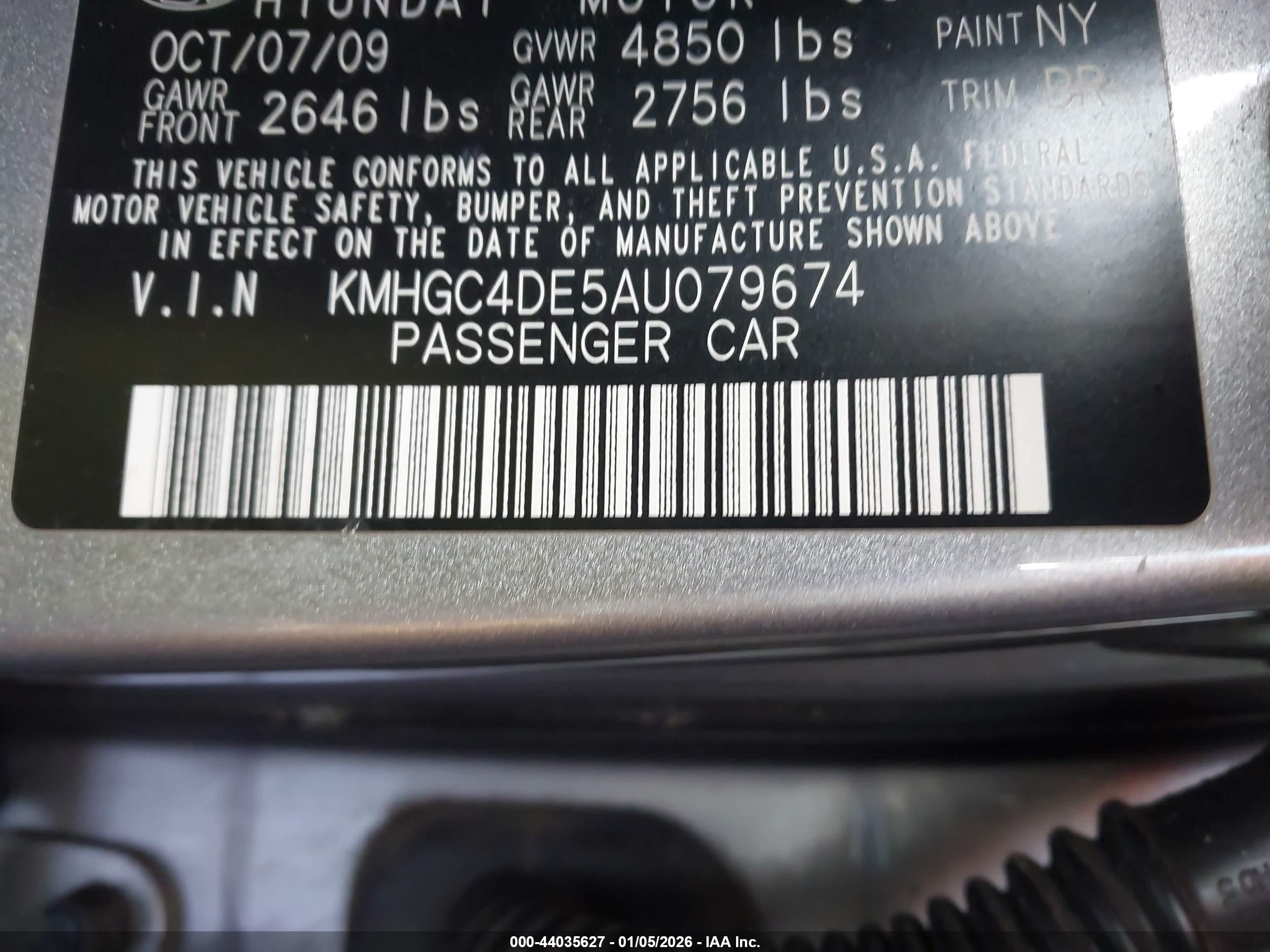 HYUNDAI GENESIS image 9