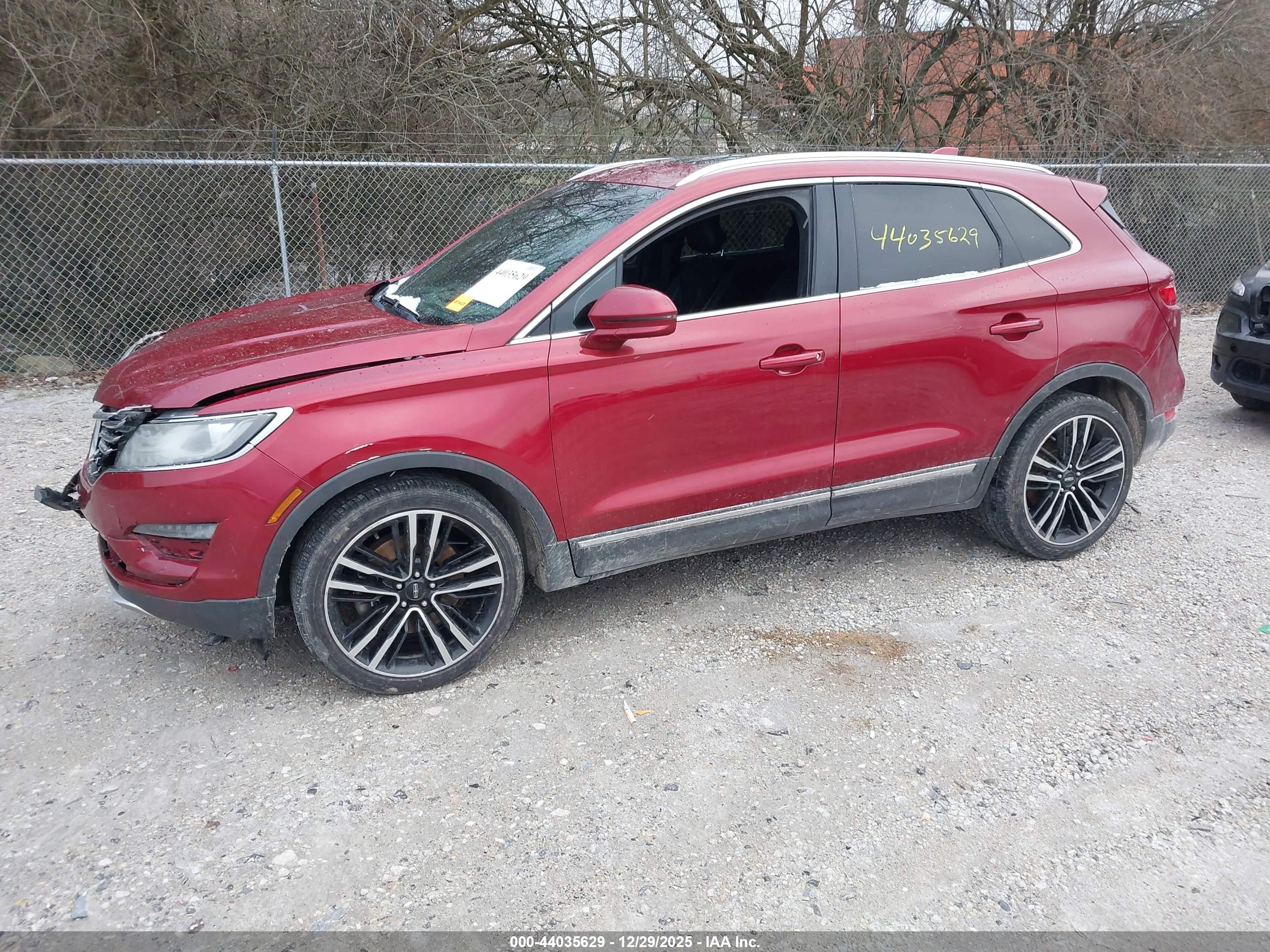LINCOLN MKC image 2