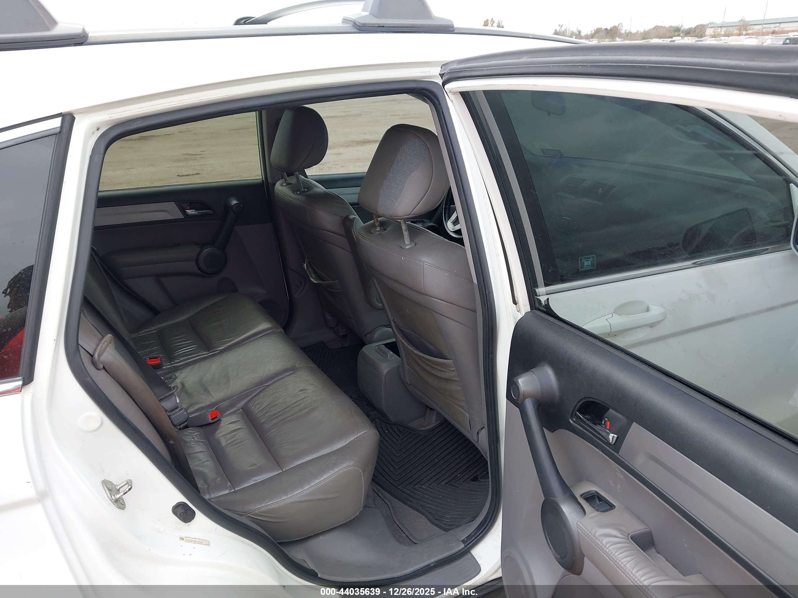 HONDA CR-V image 8