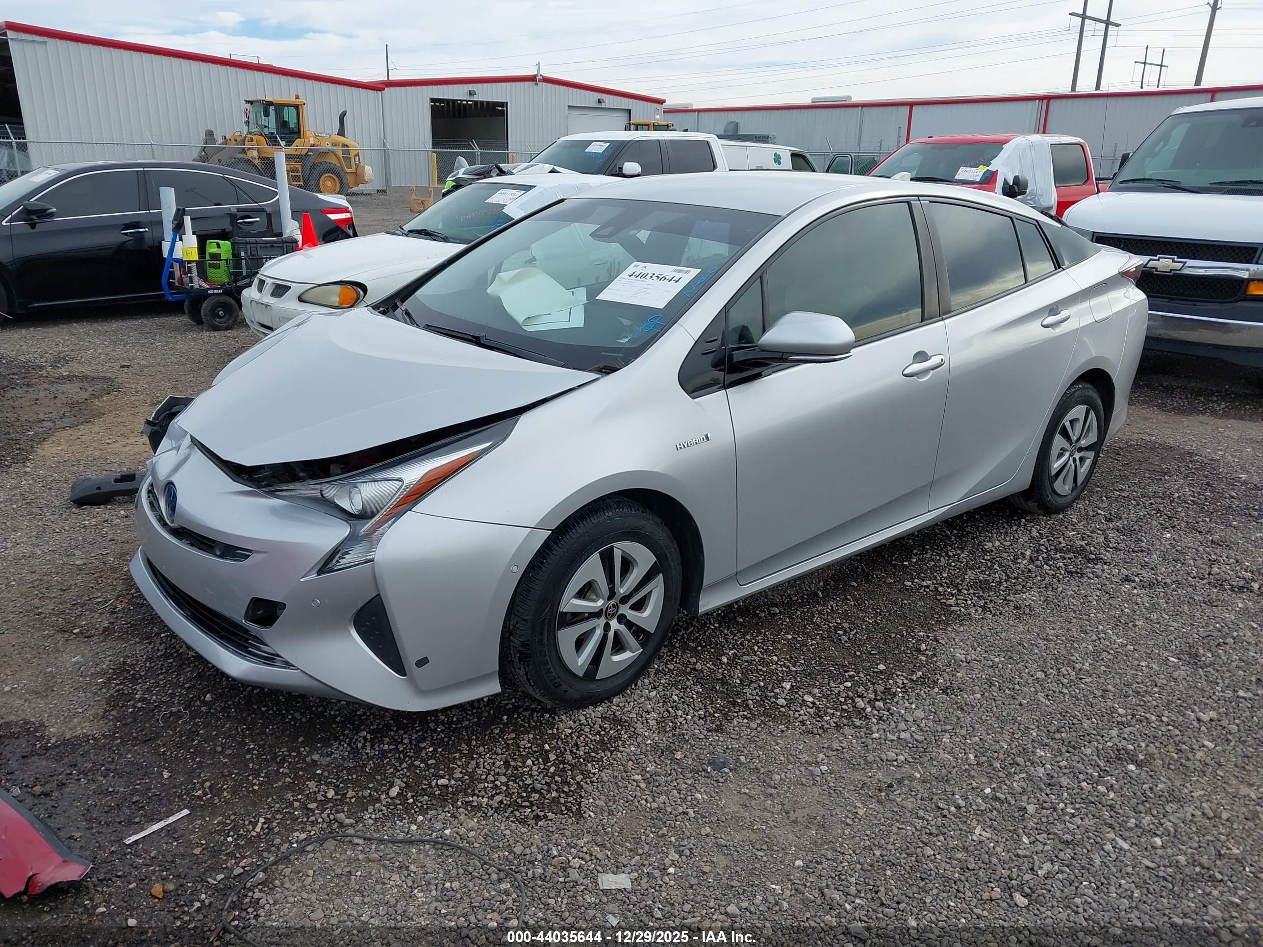 TOYOTA PRIUS image 2