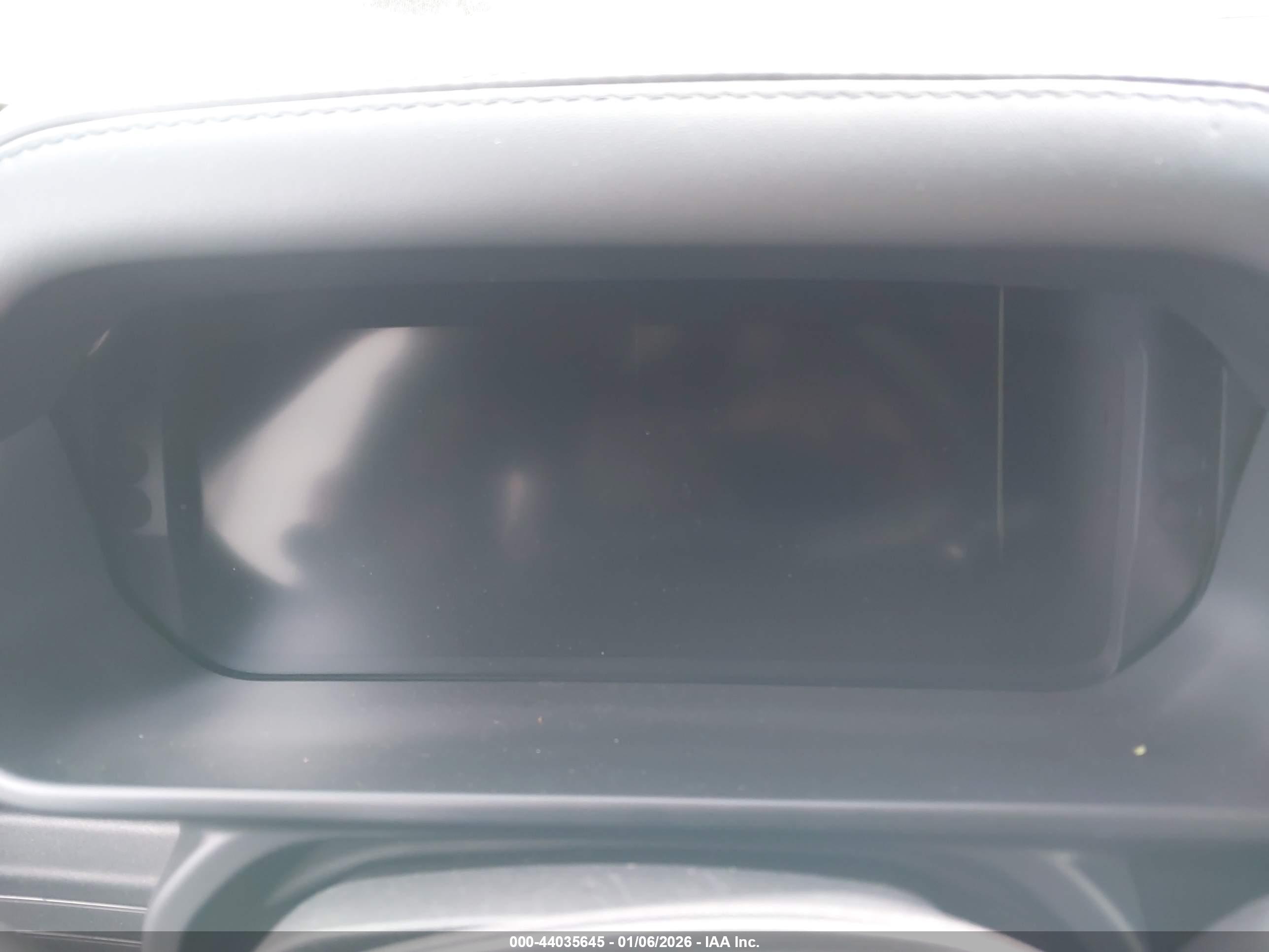 LAND ROVER image 7