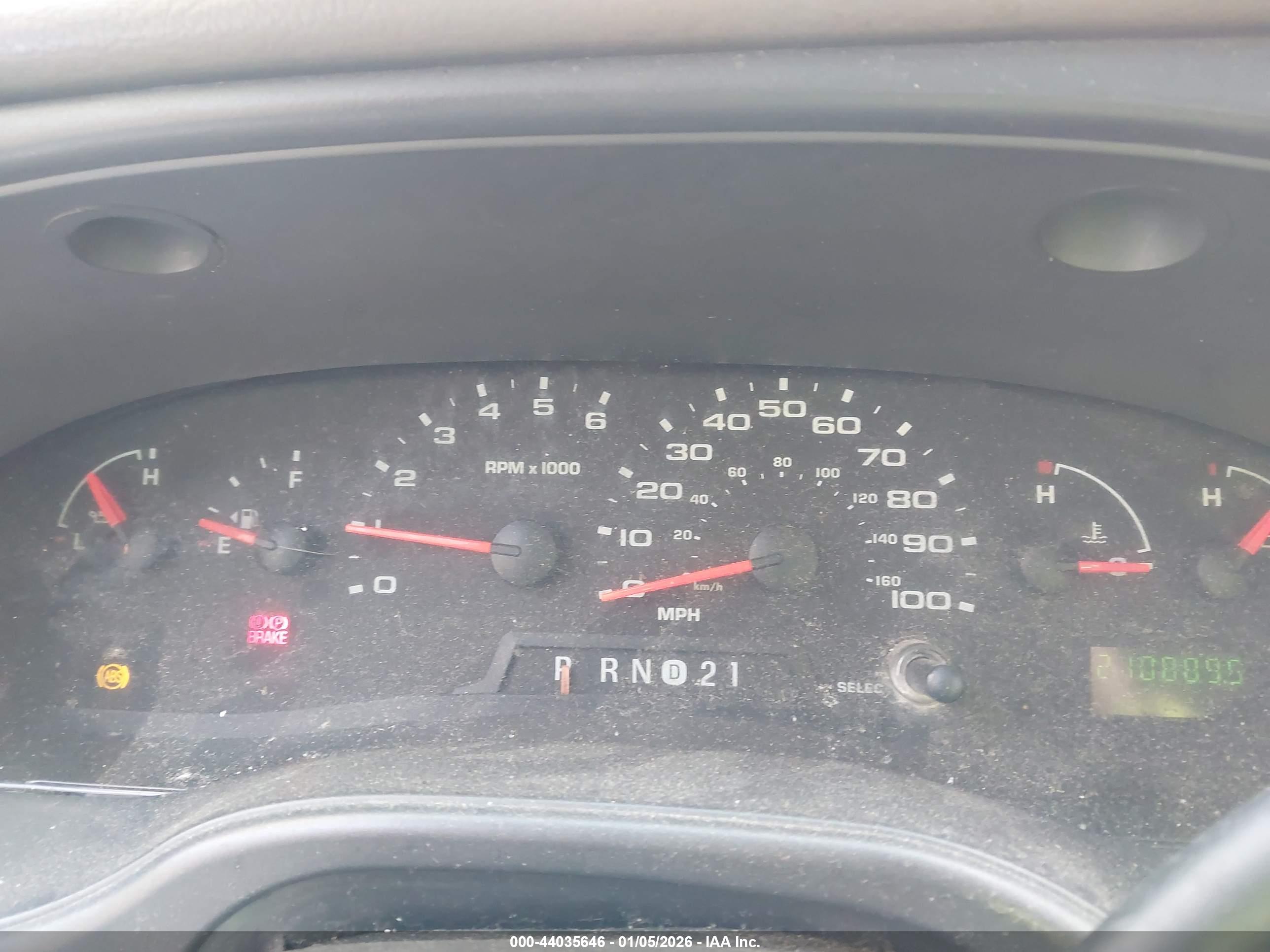 FORD E-150 image 7