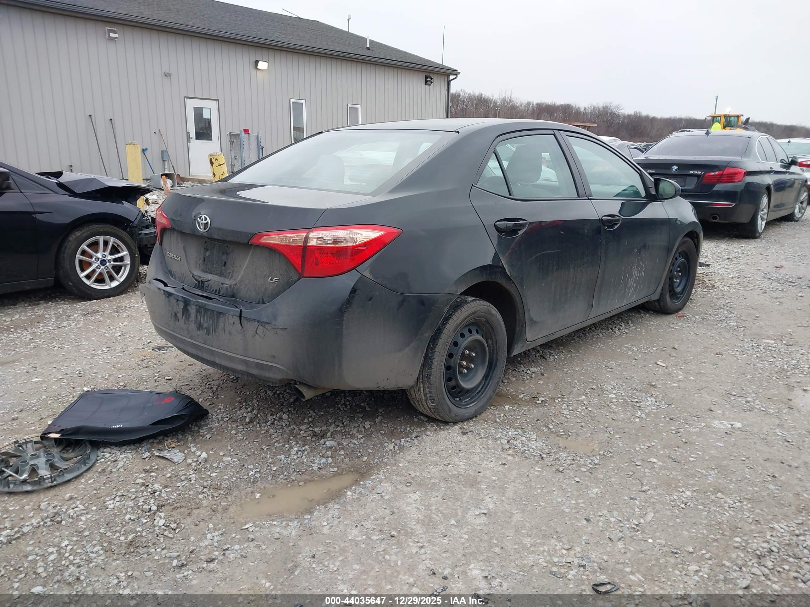 TOYOTA COROLLA image 4
