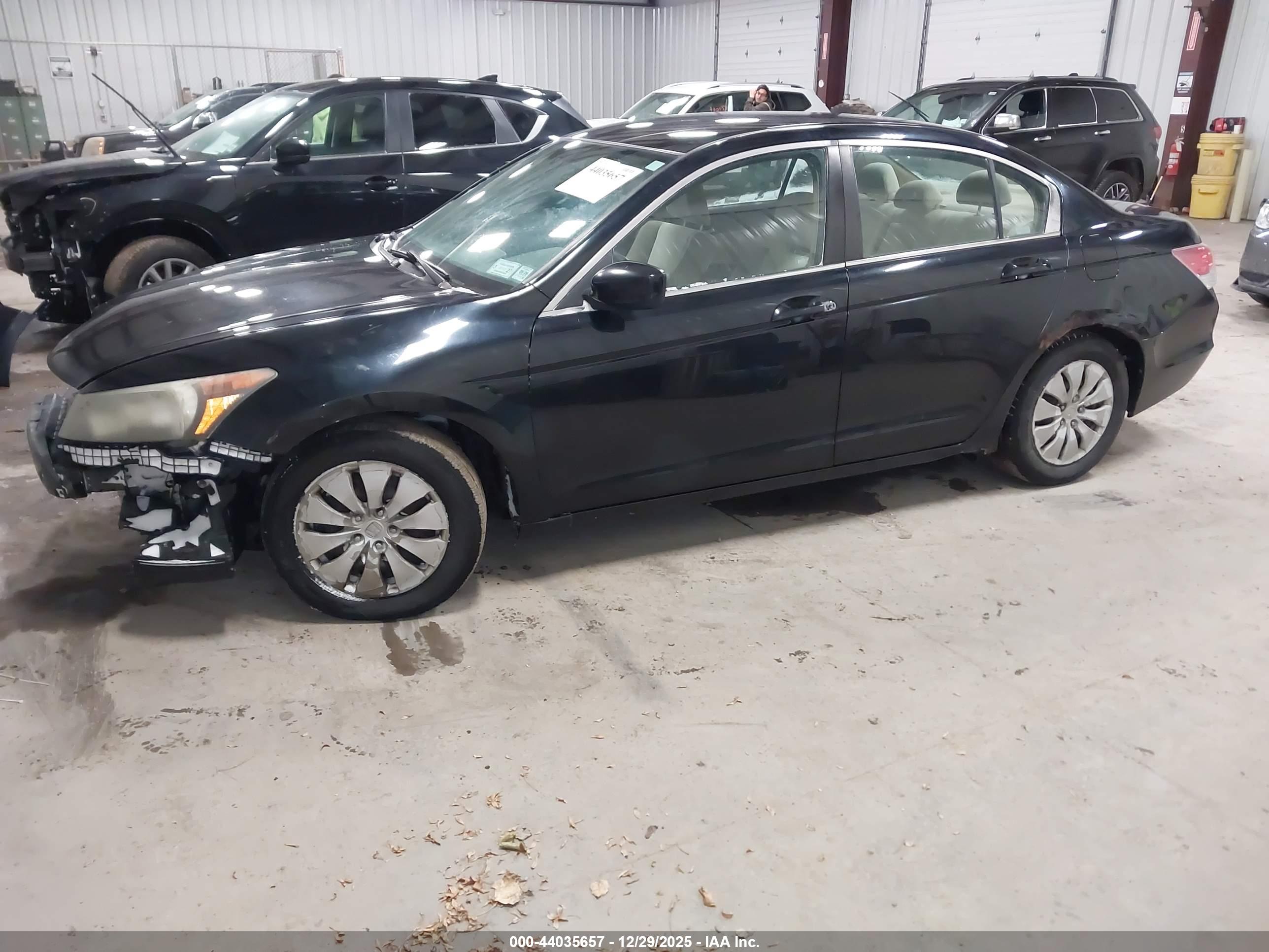 HONDA ACCORD image 2