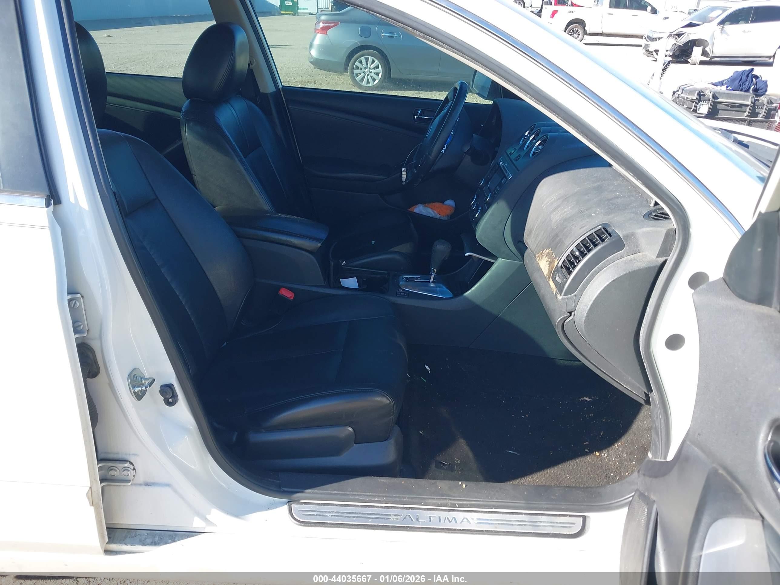 NISSAN ALTIMA image 5