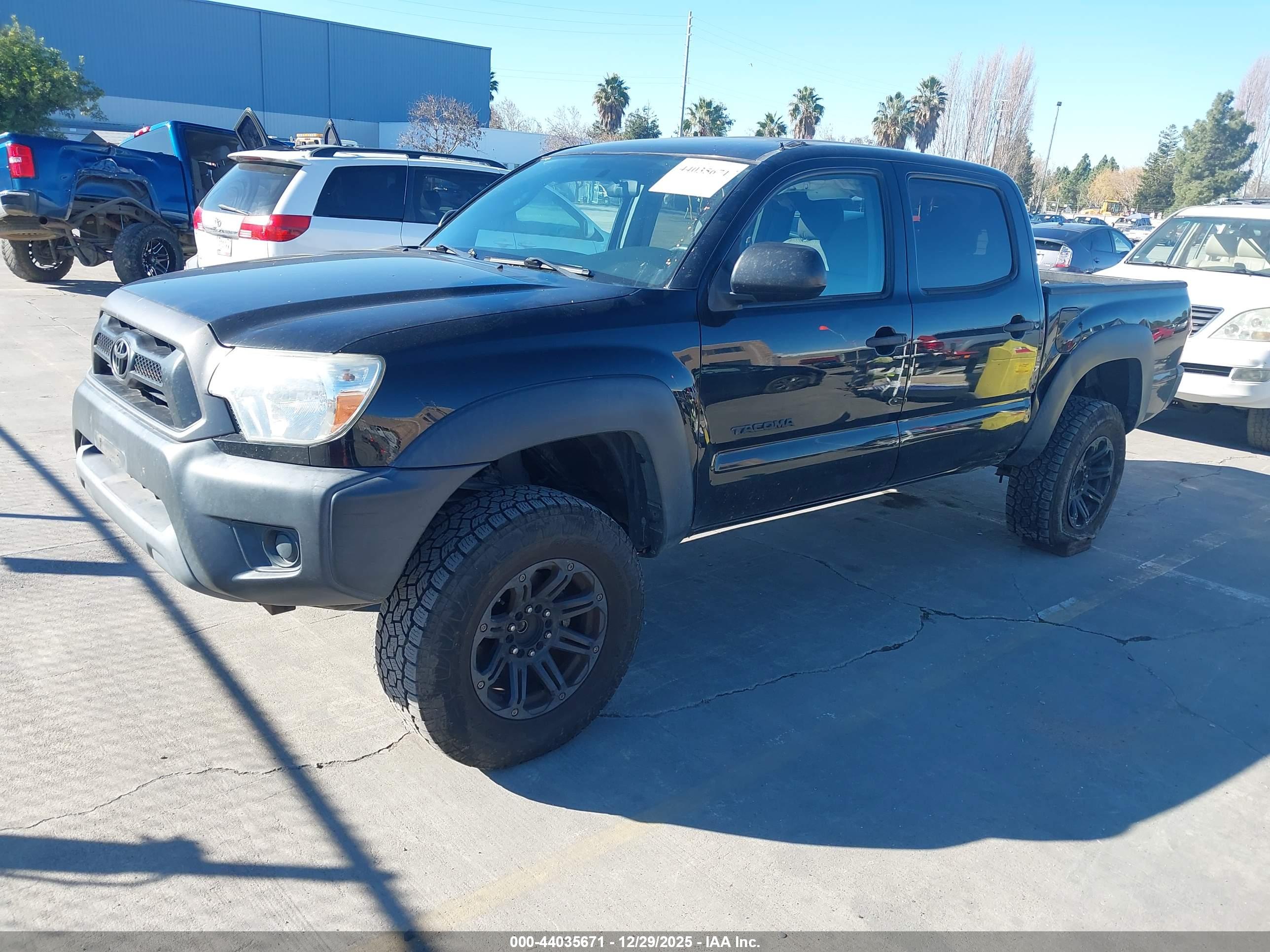 TOYOTA TACOMA image 2