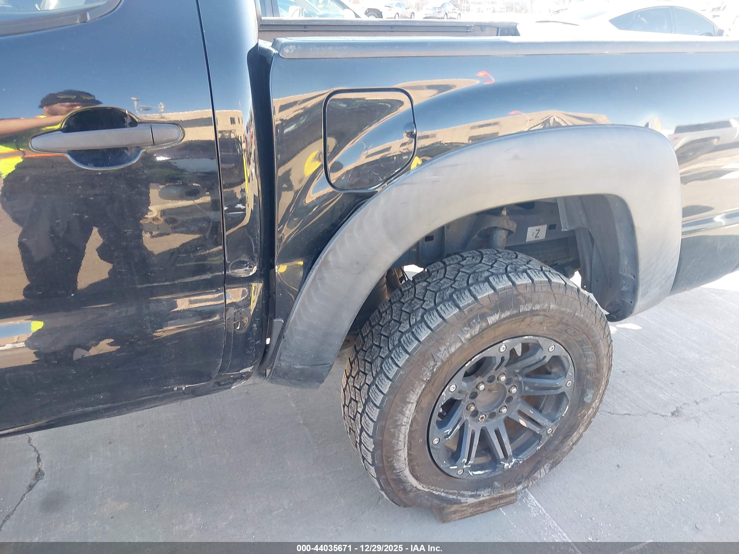 TOYOTA TACOMA image 6