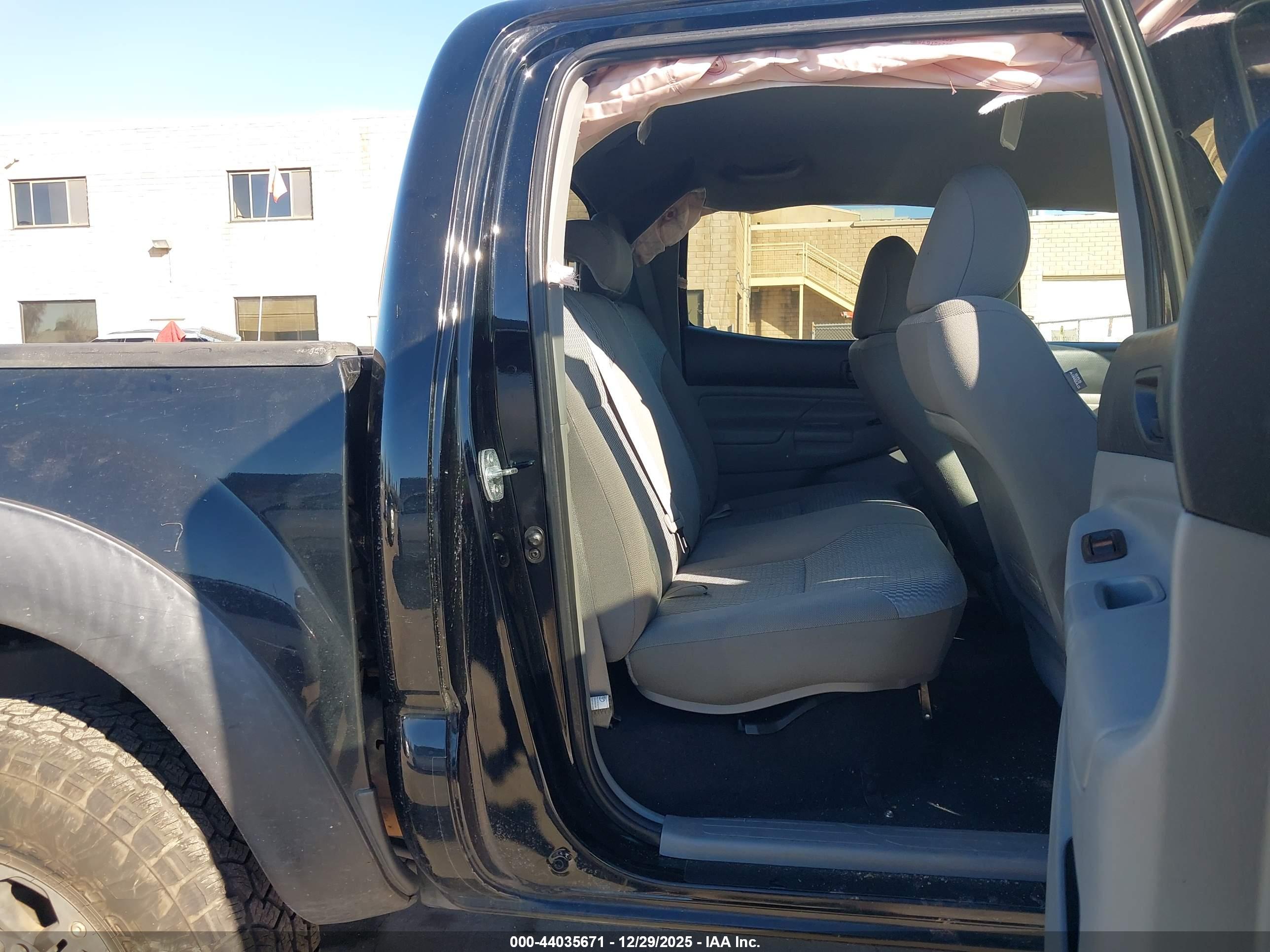 TOYOTA TACOMA image 8