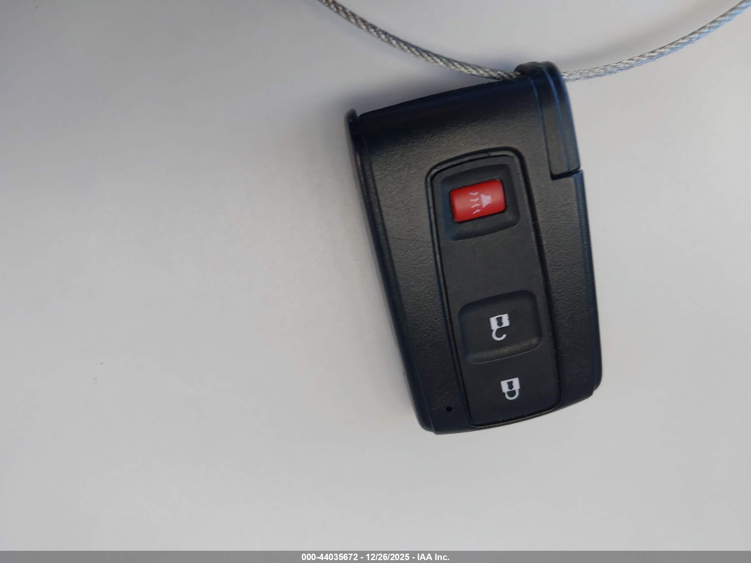 TOYOTA PRIUS image 11