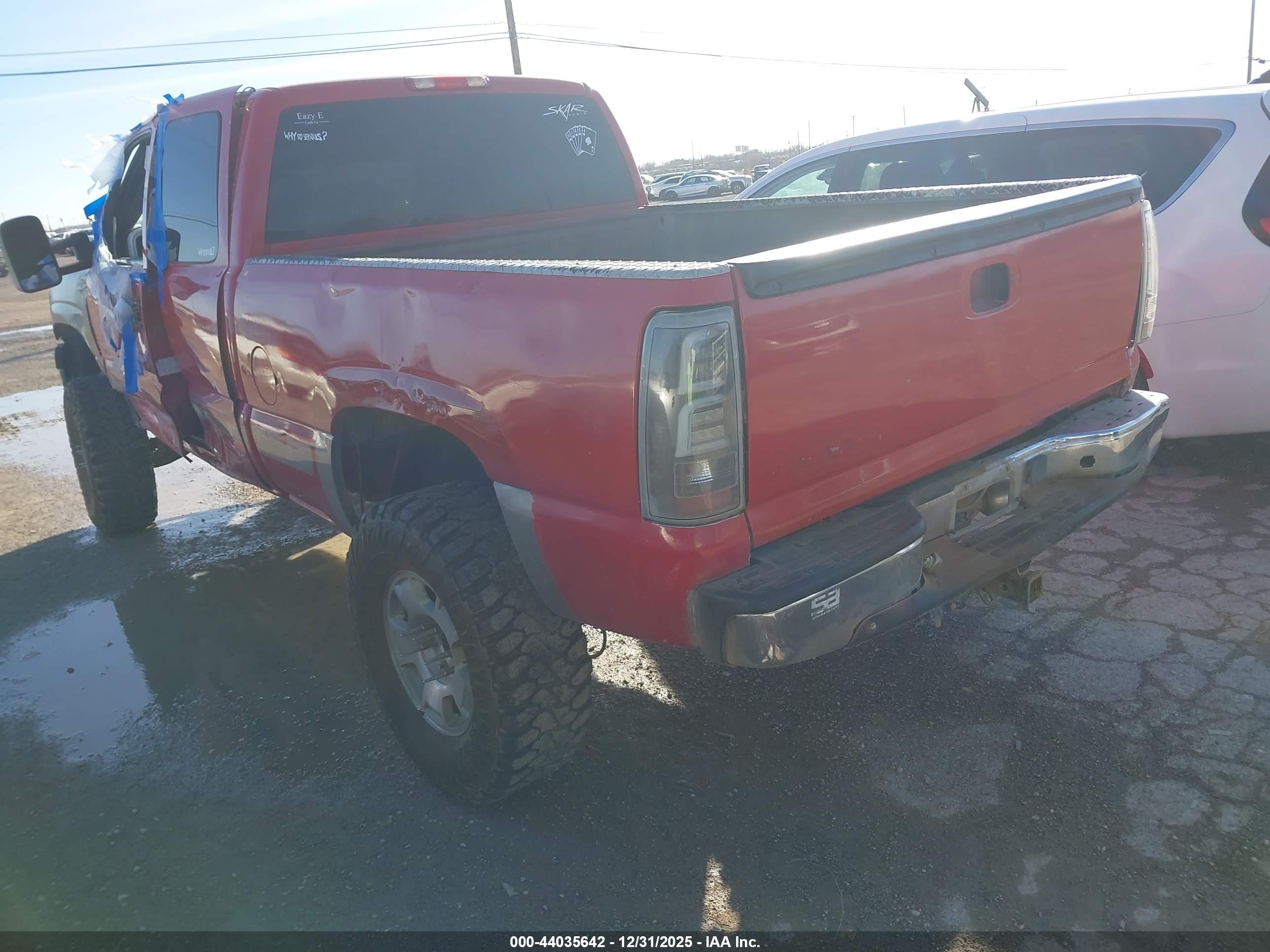 CHEVROLET SILVERADO image 3