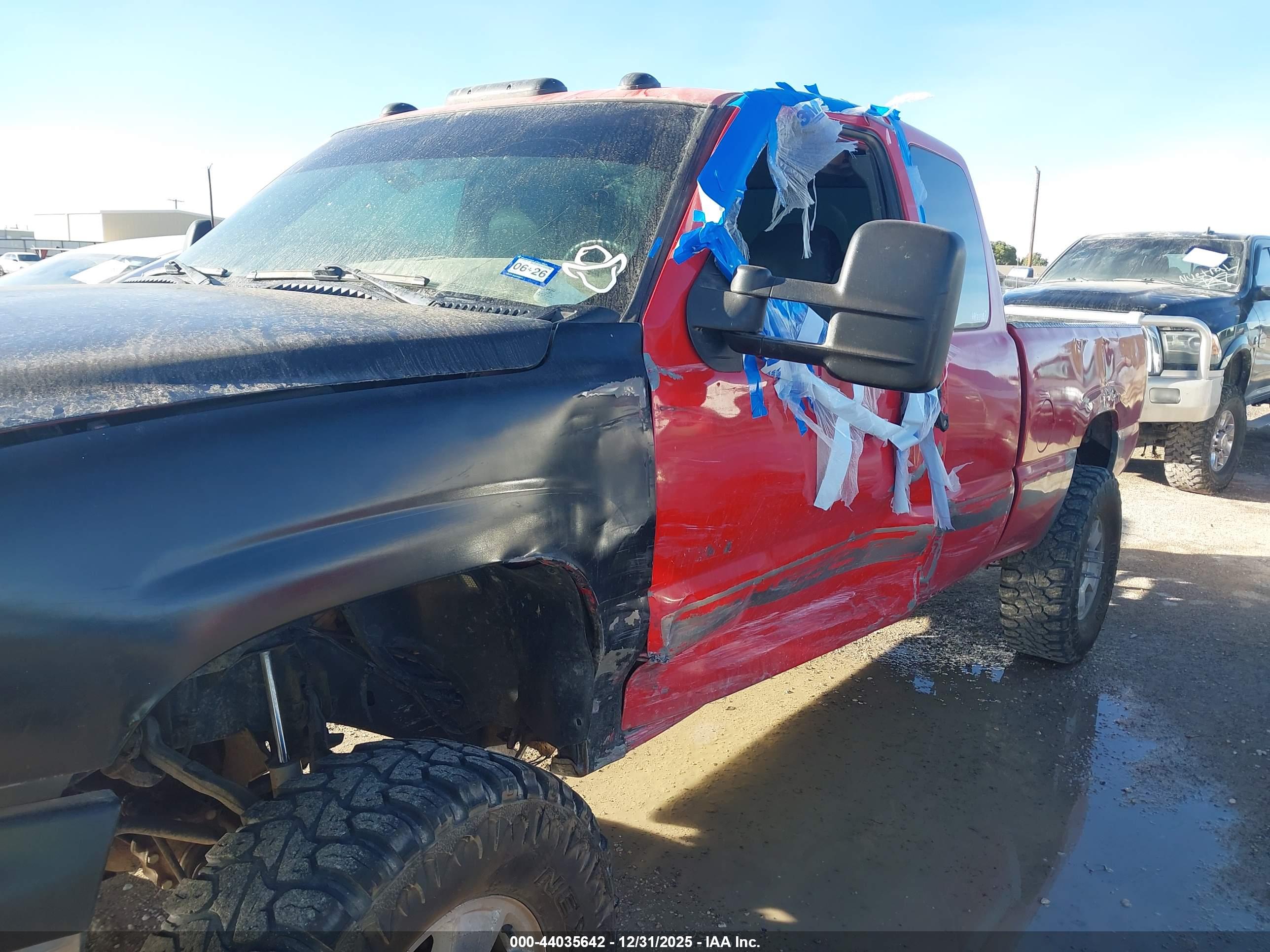 CHEVROLET SILVERADO image 6