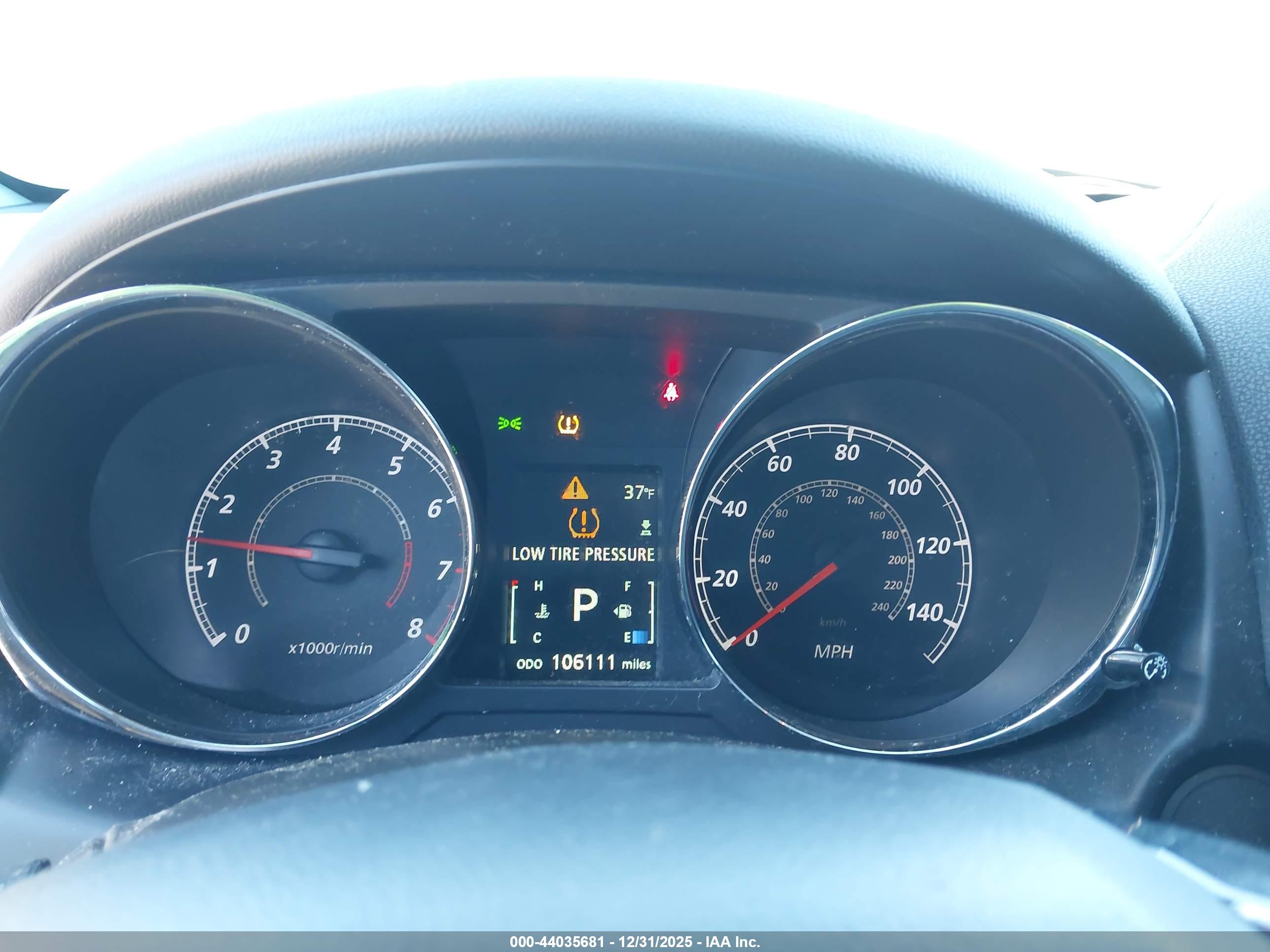 MITSUBISHI OUTLANDER image 7